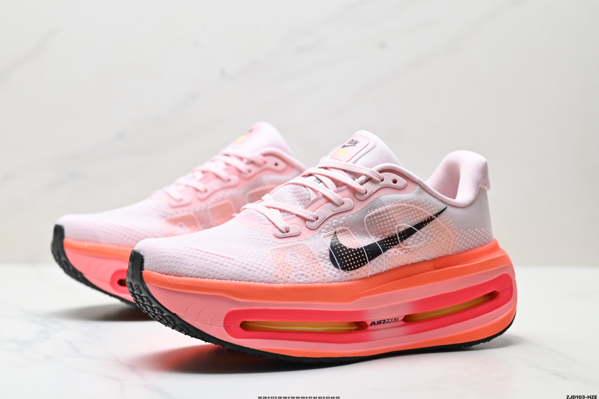 Nike VOMERO PREMIUM 耐克 舒适减震防滑 低帮跑步鞋 HQ2050-442