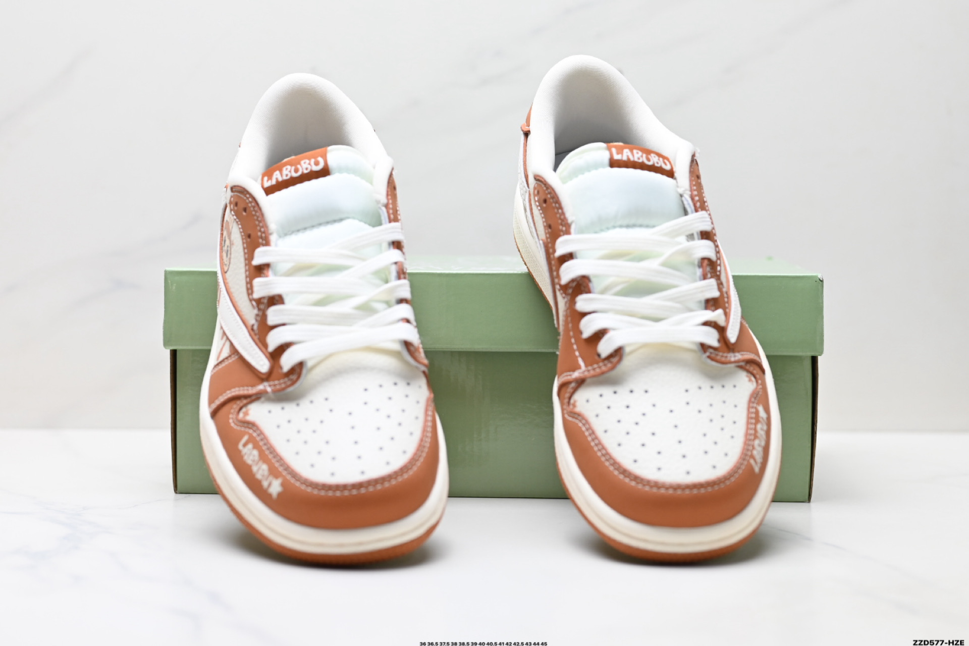 260 Nike Air Jordan 1 x Travis Scott AJ1倒勾 乔一倒钩 ‘DIY’定制 耐克 低帮文化篮球鞋 XB1979-019-Chinese UA Cheap High Quatity Brand Clothes Bags handbags Sneakers wholesale wholesaler seller from China Factory suppliers Fashion Clothing Shoes best Quality Beautiful Price 260 Nike Air Jordan 1 x Travis Scott AJ1倒勾 乔一倒钩 ‘DIY’定制 耐克 低帮文化篮球鞋 XB1979-019