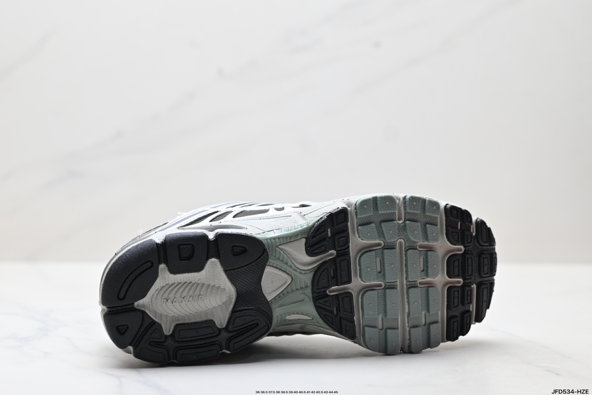 Nike Air Max Moto 2K: Comodidad y Estilo para tus Carreras Diarias 10 i1753203407493 6359 0 8