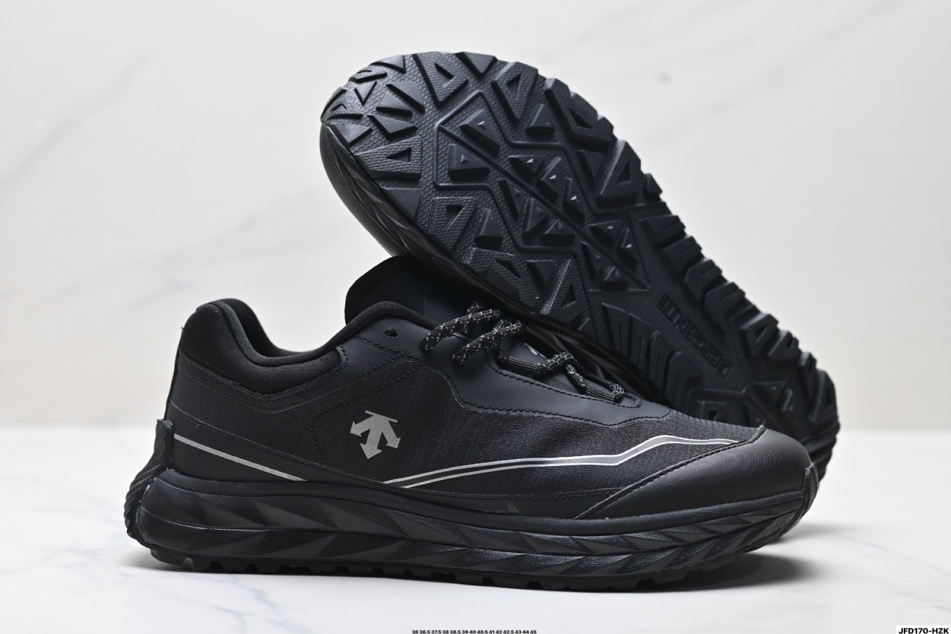 180 迪桑特DESCENTE Terrain D 舒适 防滑耐磨 低帮 生活休闲鞋 D5293USN41-Chinese UA Cheap High Quatity Brand Clothes Bags handbags Sneakers wholesale wholesaler seller from China Factory suppliers Fashion Clothing Shoes best Quality Beautiful Price 180 迪桑特DESCENTE Terrain D 舒适 防滑耐磨 低帮 生活休闲鞋 D5293USN41