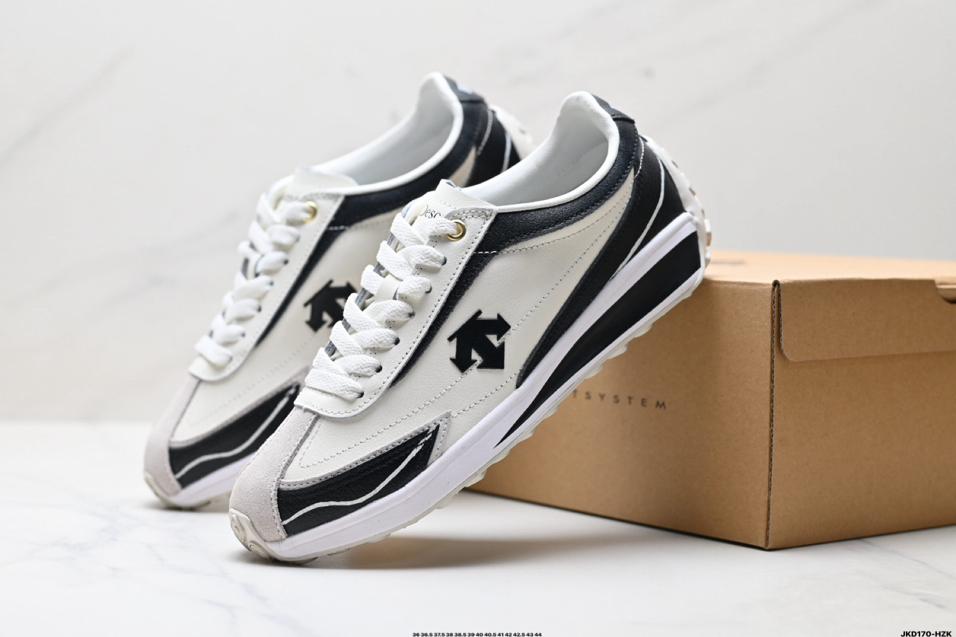 170 迪桑特DESCENTE CHRON RACER 舒适百搭 防滑耐磨 低帮 生活休闲鞋 D4123LCR19-Chinese UA Cheap High Quatity Brand Clothes Bags handbags Sneakers wholesale wholesaler seller from China Factory suppliers Fashion Clothing Shoes best Quality Beautiful Price 170 迪桑特DESCENTE CHRON RACER 舒适百搭 防滑耐磨 低帮 生活休闲鞋 D4123LCR19