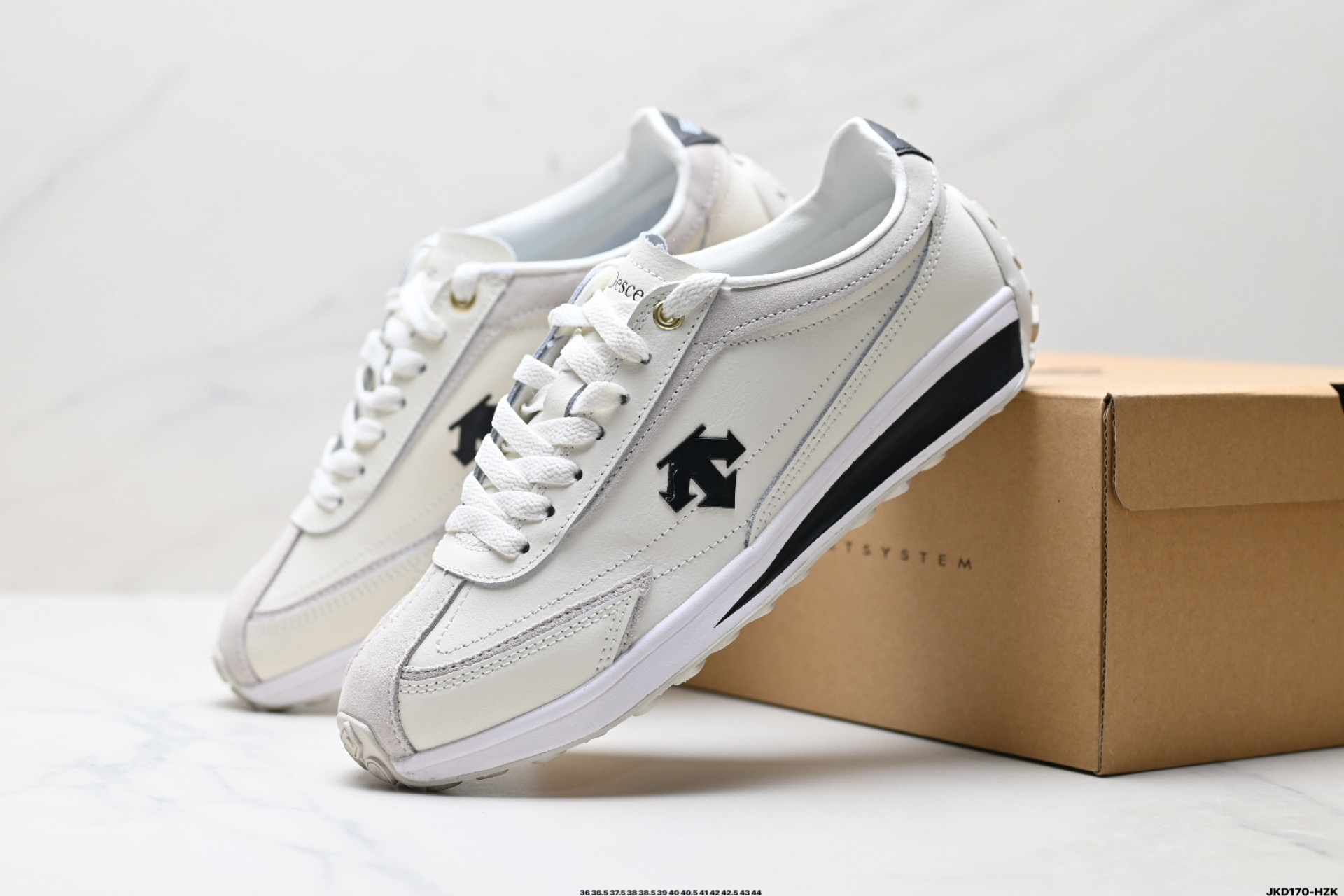 170 迪桑特DESCENTE CHRON RACER 舒适百搭 防滑耐磨 低帮 生活休闲鞋 D4123LCR19-Chinese UA Cheap High Quatity Brand Clothes Bags handbags Sneakers wholesale wholesaler seller from China Factory suppliers Fashion Clothing Shoes best Quality Beautiful Price 170 迪桑特DESCENTE CHRON RACER 舒适百搭 防滑耐磨 低帮 生活休闲鞋 D4123LCR19