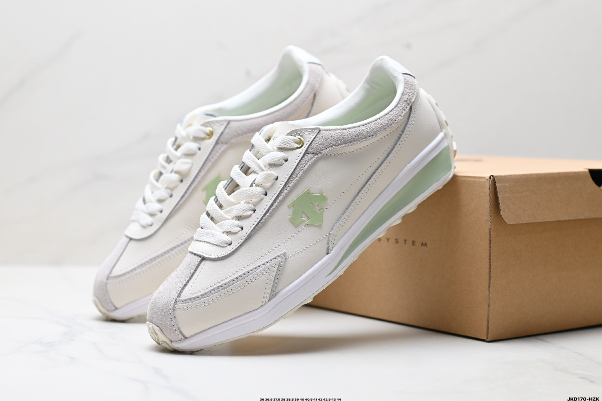 170 迪桑特DESCENTE CHRON RACER 舒适百搭 防滑耐磨 低帮 生活休闲鞋 D4123LCR19-Chinese UA Cheap High Quatity Brand Clothes Bags handbags Sneakers wholesale wholesaler seller from China Factory suppliers Fashion Clothing Shoes best Quality Beautiful Price 170 迪桑特DESCENTE CHRON RACER 舒适百搭 防滑耐磨 低帮 生活休闲鞋 D4123LCR19