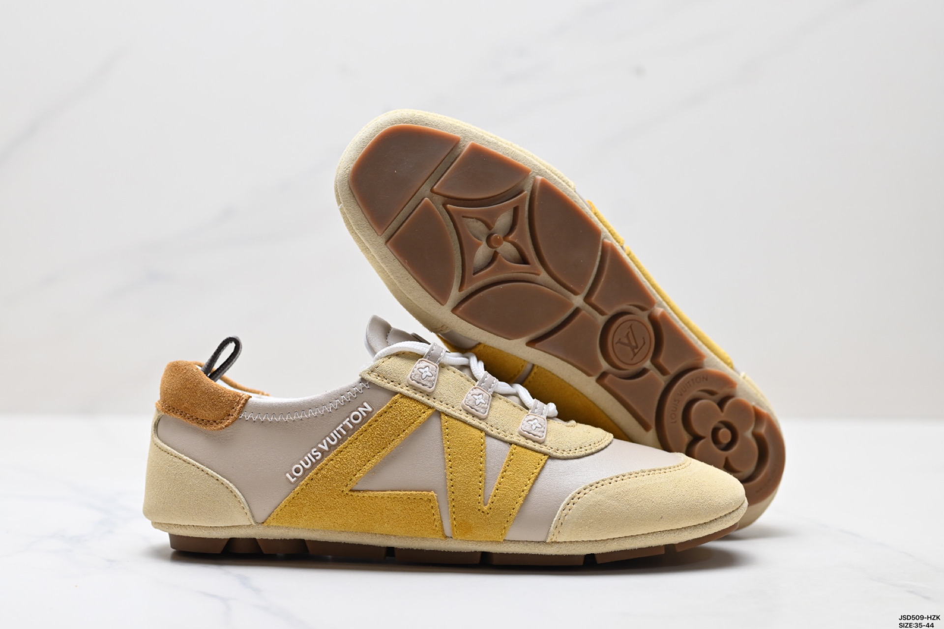 LOUIS VUITTON Sneakerina 德训鞋 芭蕾风 圆头系带薄底鞋 路易威登 生活休闲鞋 1AHNDA