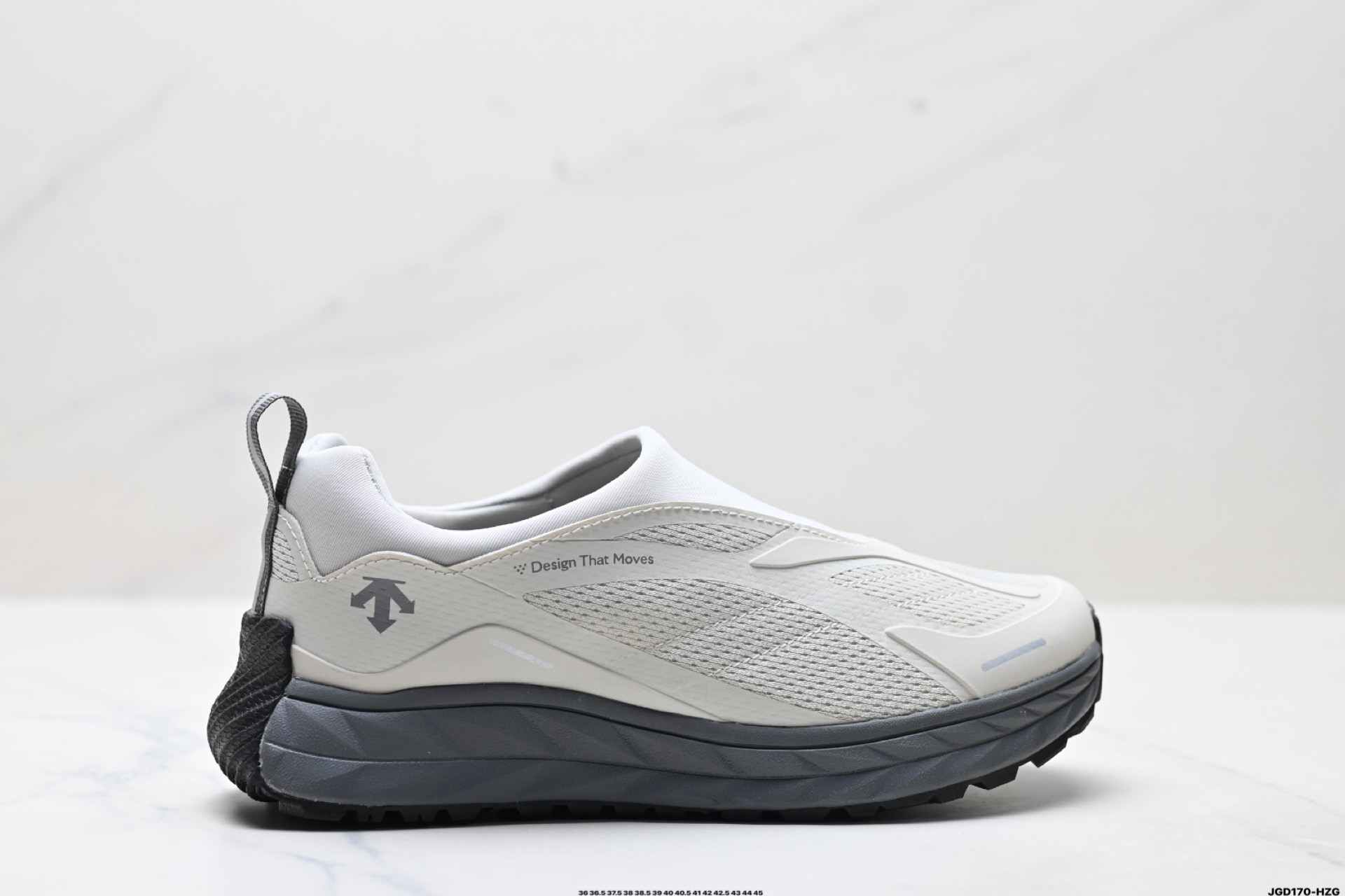 190 迪桑特DESCENTE TERRAIND SLIP-ON 舒适柔软 防滑耐磨低帮 登山鞋 SQ123LCR31-BLKO-Chinese UA Cheap High Quatity Brand Clothes Bags handbags Sneakers wholesale wholesaler seller from China Factory suppliers Fashion Clothing Shoes best Quality Beautiful Price 190 迪桑特DESCENTE TERRAIND SLIP-ON 舒适柔软 防滑耐磨低帮 登山鞋 SQ123LCR31-BLKO