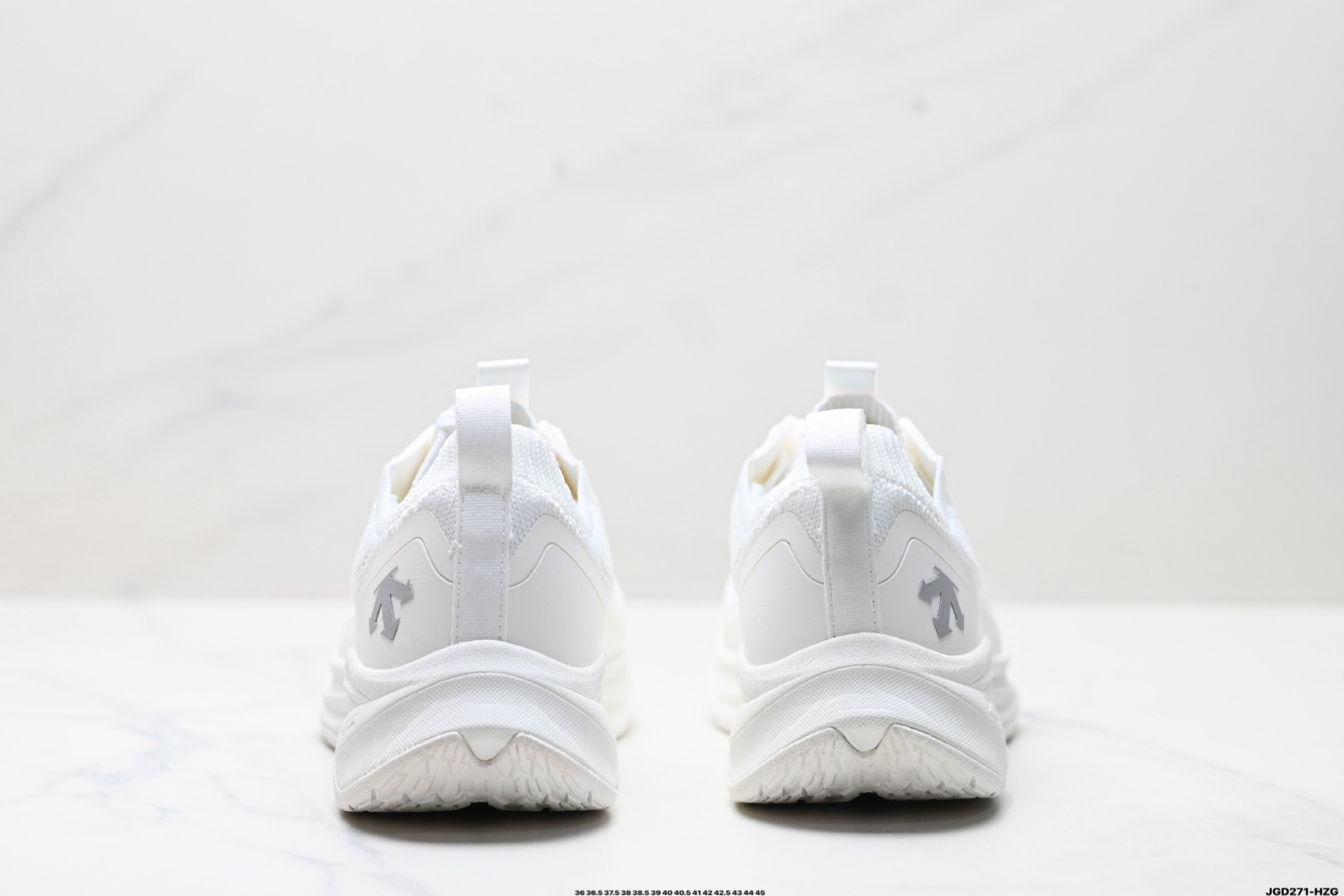 190 迪桑特DESCENTE ENERZITE LAVITATE 2.0 KNIT 时尚防滑 低帮跑步鞋 D5191RRN05-Chinese UA Cheap High Quatity Brand Clothes Bags handbags Sneakers wholesale wholesaler seller from China Factory suppliers Fashion Clothing Shoes best Quality Beautiful Price 190 迪桑特DESCENTE ENERZITE LAVITATE 2.0 KNIT 时尚防滑 低帮跑步鞋 D5191RRN05