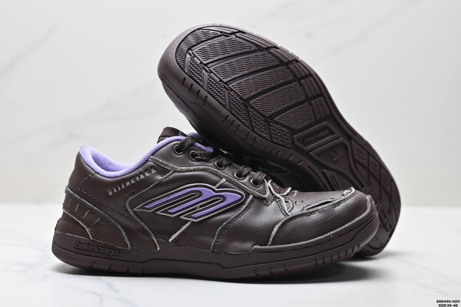 420 Balenciaga巴黎世家 Hamptons Worn-Out 圆头系带做旧低帮板鞋 841765 WCURS 2050