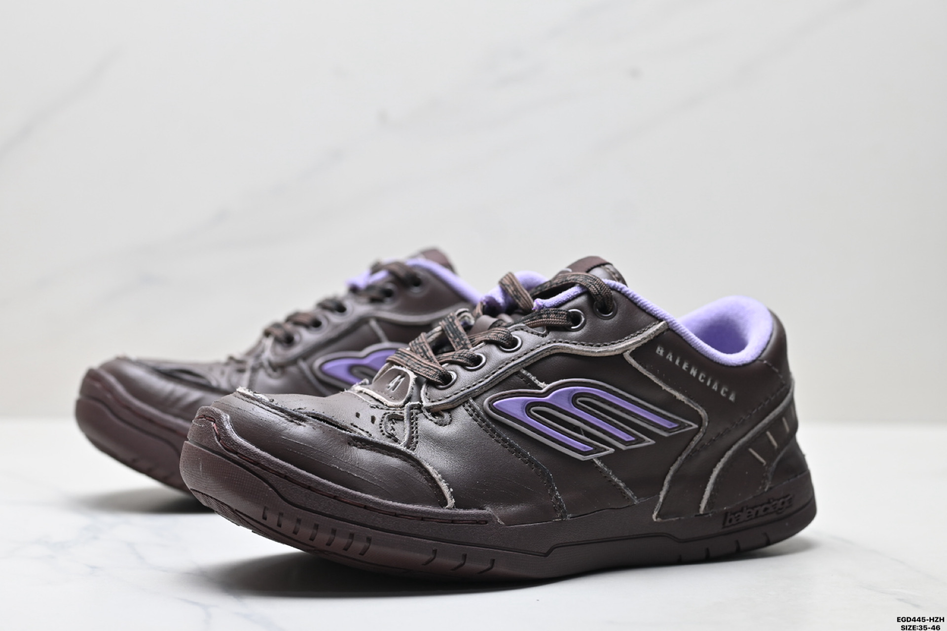 420 Balenciaga巴黎世家 Hamptons Worn-Out 圆头系带做旧低帮板鞋 841765 WCURS 2050