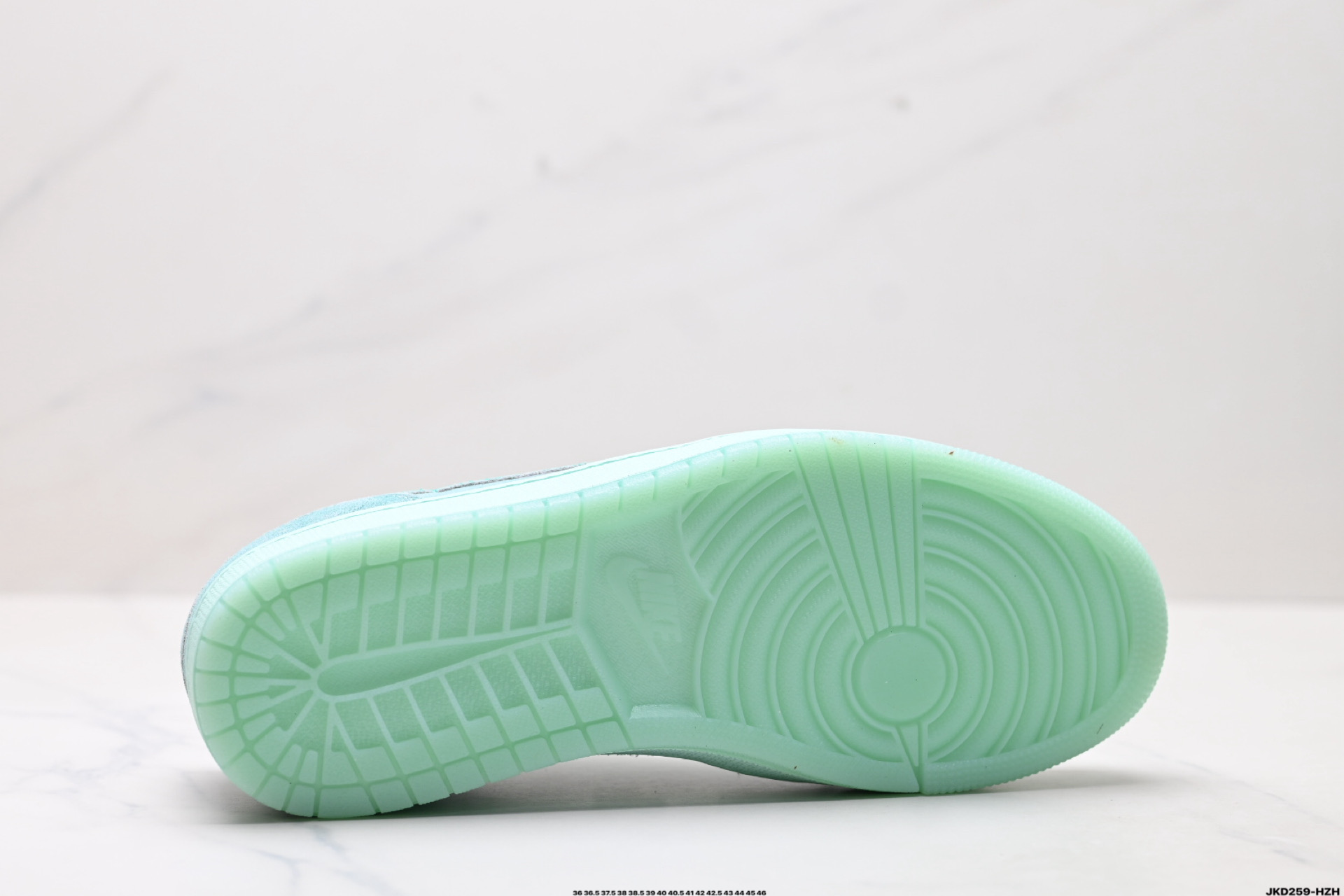 170 Nike Air Jordan 1 Low AJ1乔1低帮休闲板鞋 HQ8111-300-Chinese UA Cheap High Quatity Brand Clothes Bags handbags Sneakers wholesale wholesaler seller from China Factory suppliers Fashion Clothing Shoes best Quality Beautiful Price 170 Nike Air Jordan 1 Low AJ1乔1低帮休闲板鞋 HQ8111-300