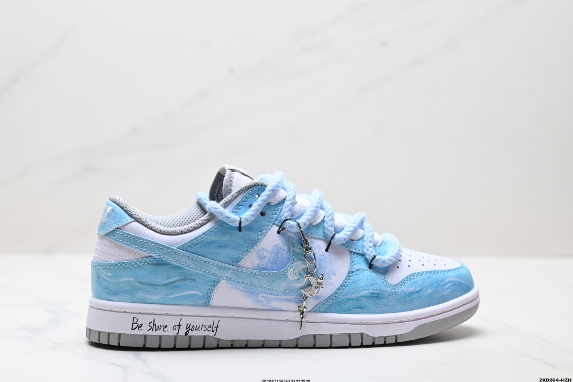 280 Nike Dunk Low Retro ‘DIY高端定制’耐克 低帮休闲运动板鞋 HF5441-105-Chinese  UA Cheap High Quatity Brand  Clothes Bags handbags Sneakers wholesale wholesaler seller from China Factory suppliers Fashion Clothing  Shoes best Quality Beautiful Price  280 Nike Dunk Low Retro ‘DIY高端定制’耐克 低帮休闲运动板鞋 HF5441-105