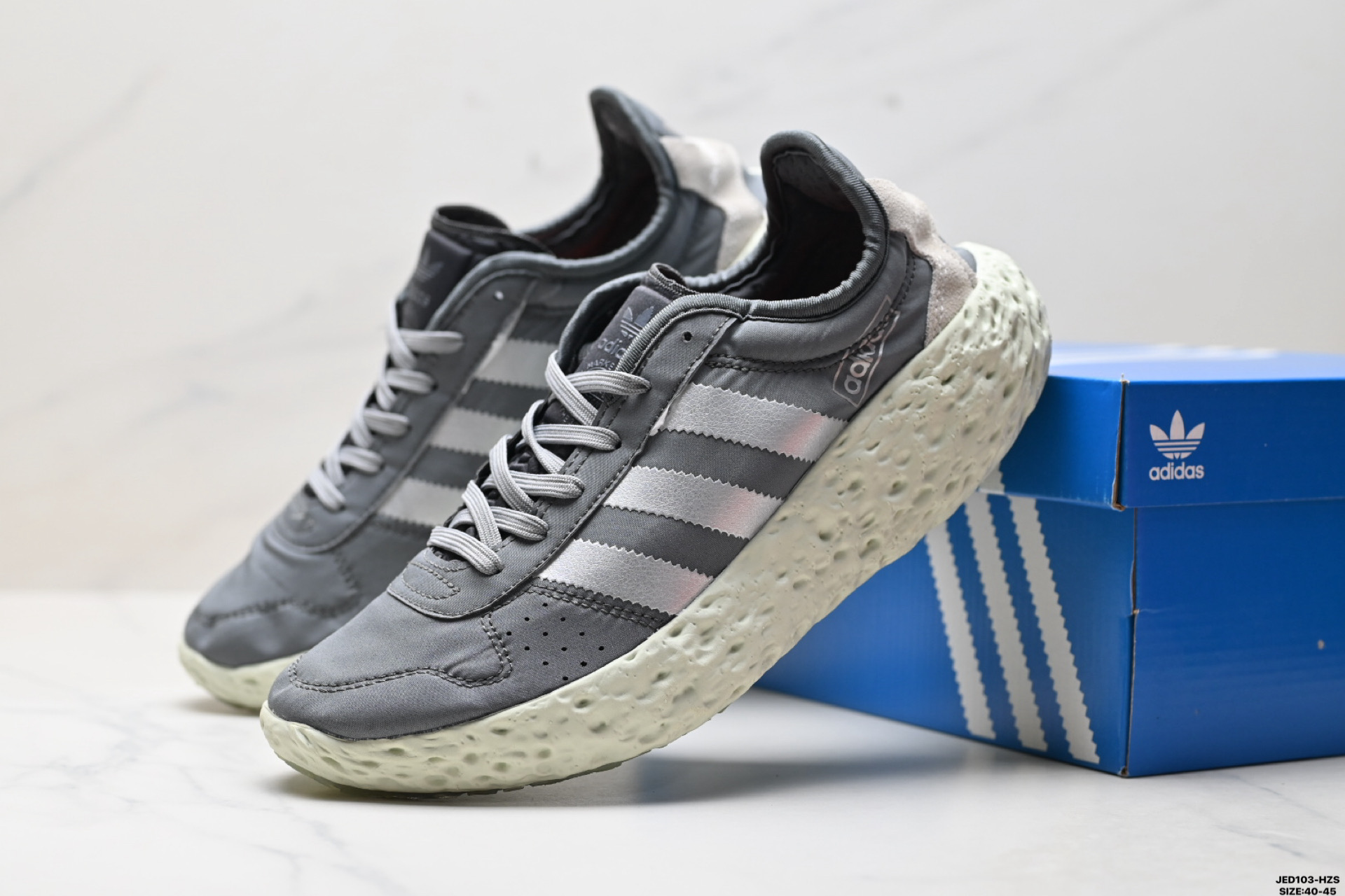 160 AdidOriginals Zponge 阿迪达斯 舒适百搭耐磨减震包裹性 低帮休闲城市通勤跑步鞋 JH8111-Chinese UA Cheap High Quatity Brand Clothes Bags handbags Sneakers wholesale wholesaler seller from China Factory suppliers Fashion Clothing Shoes best Quality Beautiful Price 160 AdidOriginals Zponge 阿迪达斯 舒适百搭耐磨减震包裹性 低帮休闲城市通勤跑步鞋 JH8111