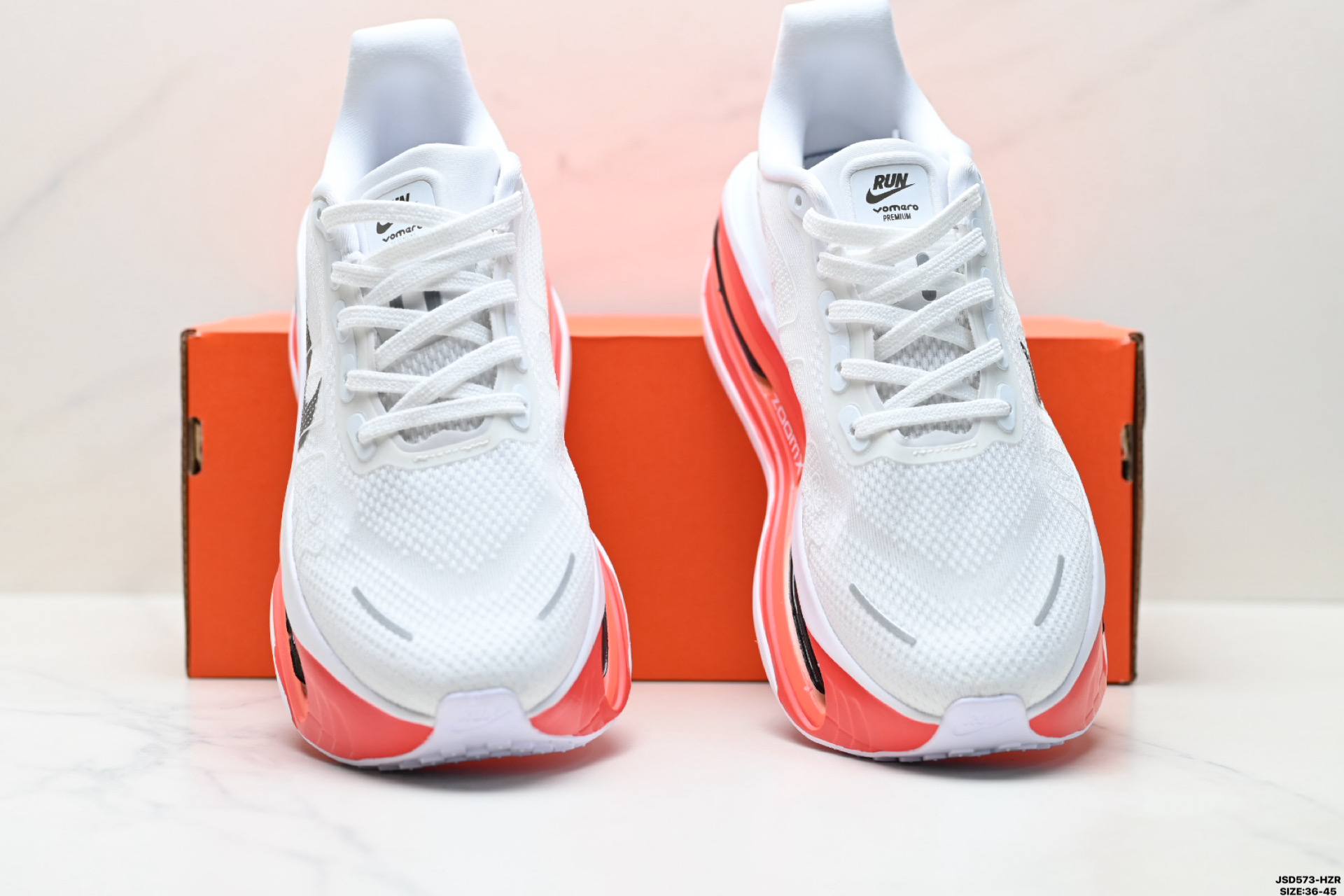 Nike VOMERO PREMIUM 耐克 舒适减震防滑 低帮跑步鞋  FN8453-028