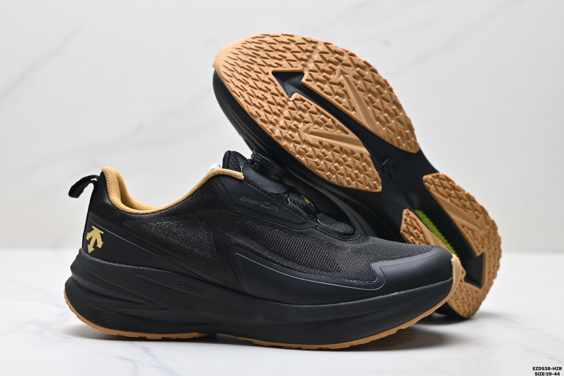 纯原迪桑特DESCENTE LAVITATE WIRE 3.0 舒适百搭防滑耐磨 低帮 休闲跑步鞋  D5231RRN08