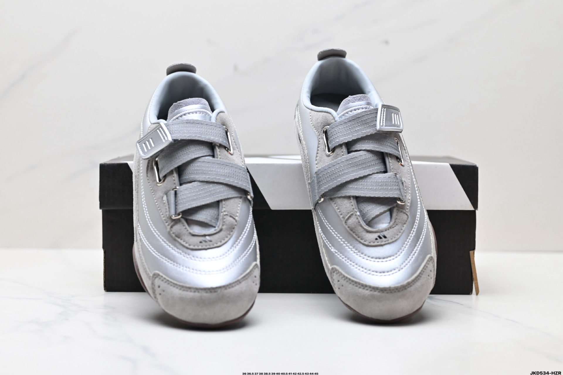 ADID皮革 FOS URBAN REVERIE 舒适百搭 耐磨低帮 阿迪达斯 生活休闲鞋 JQ9392-莆田鞋,莆田鞋货源,高仿鞋,高仿鞋货源,安福档口,莆田高仿鞋,莆田鞋批发,高仿鞋批发,莆田高仿运动鞋,高仿运动鞋,莆田运动鞋 ADID皮革 FOS URBAN REVERIE 舒适百搭 耐磨低帮 阿迪达斯 生活休闲鞋 JQ9392