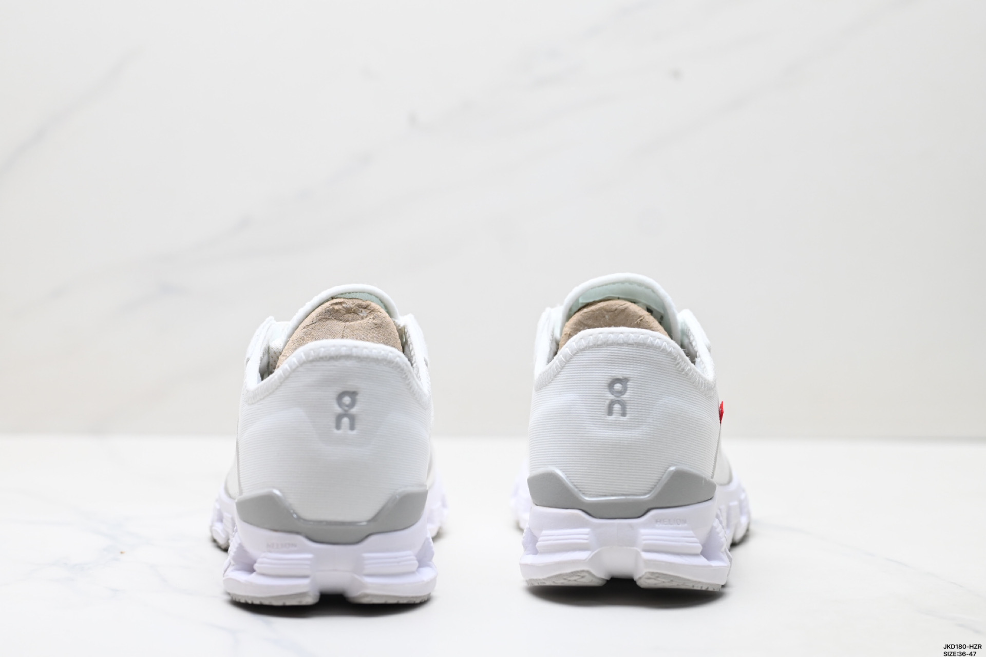 On昂跑 Running Cloud X 4克劳德X系列低帮轻量舒适多功能休闲运动鞋