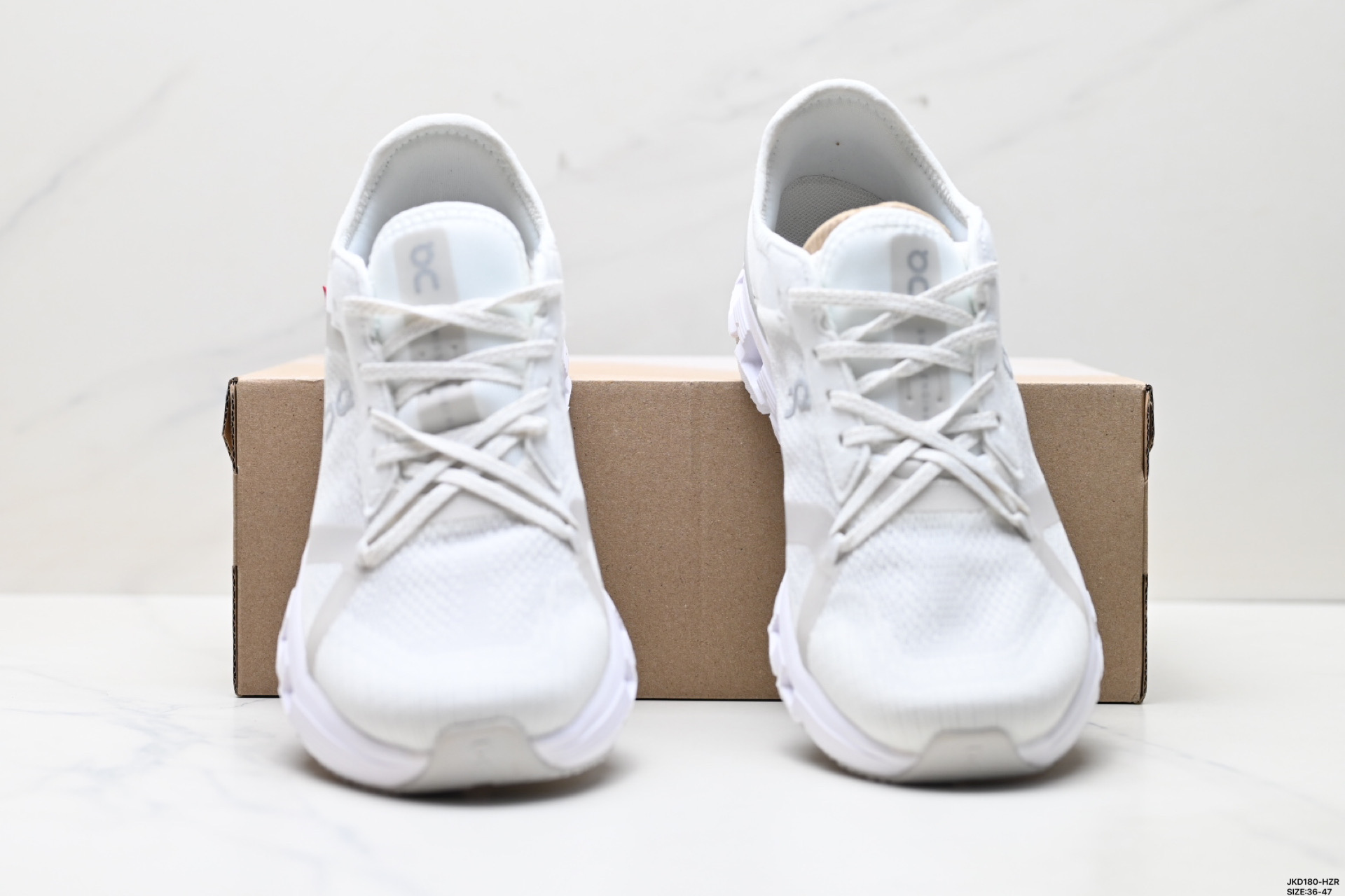 On昂跑 Running Cloud X 4克劳德X系列低帮轻量舒适多功能休闲运动鞋