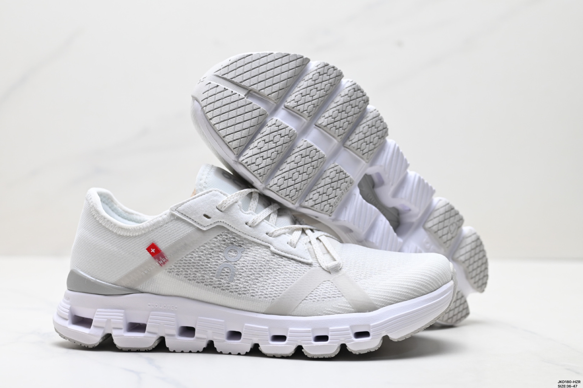 On昂跑 Running Cloud X 4克劳德X系列低帮轻量舒适多功能休闲运动鞋