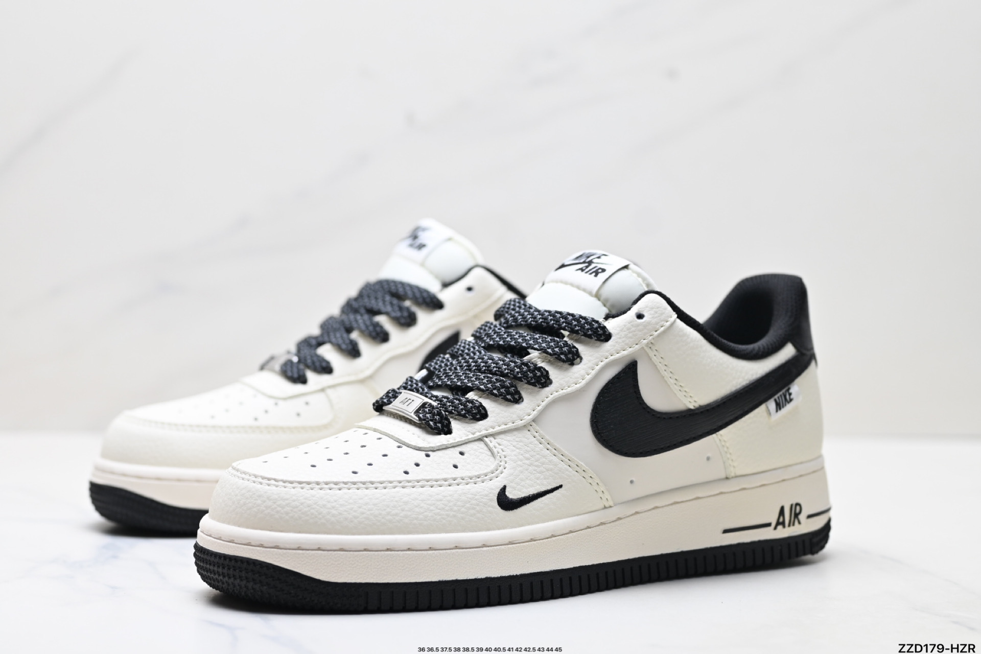 NIKE AIR FORCE 1‘07 LV8 SM6668-105