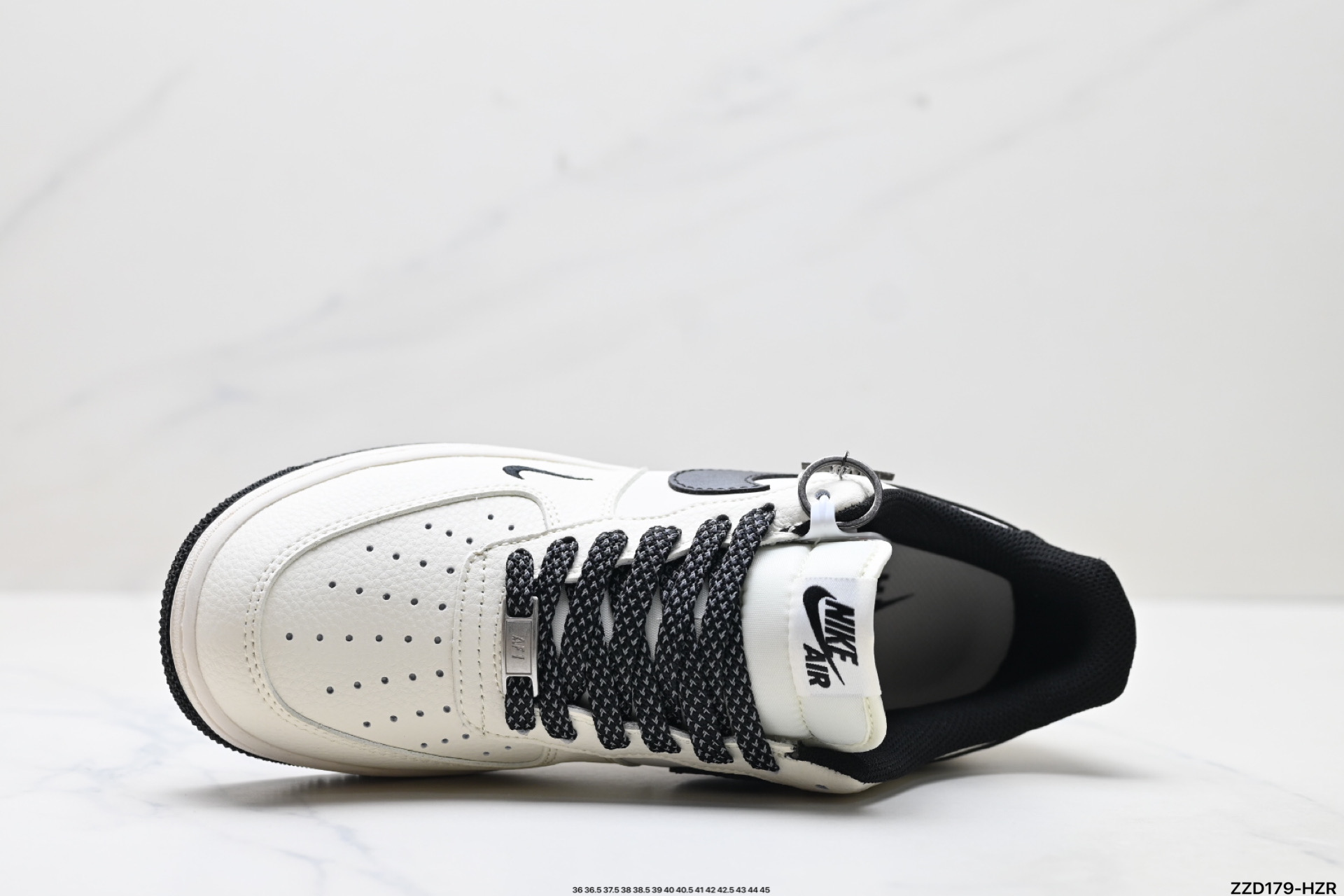 NIKE AIR FORCE 1‘07 LV8 SM6668-105