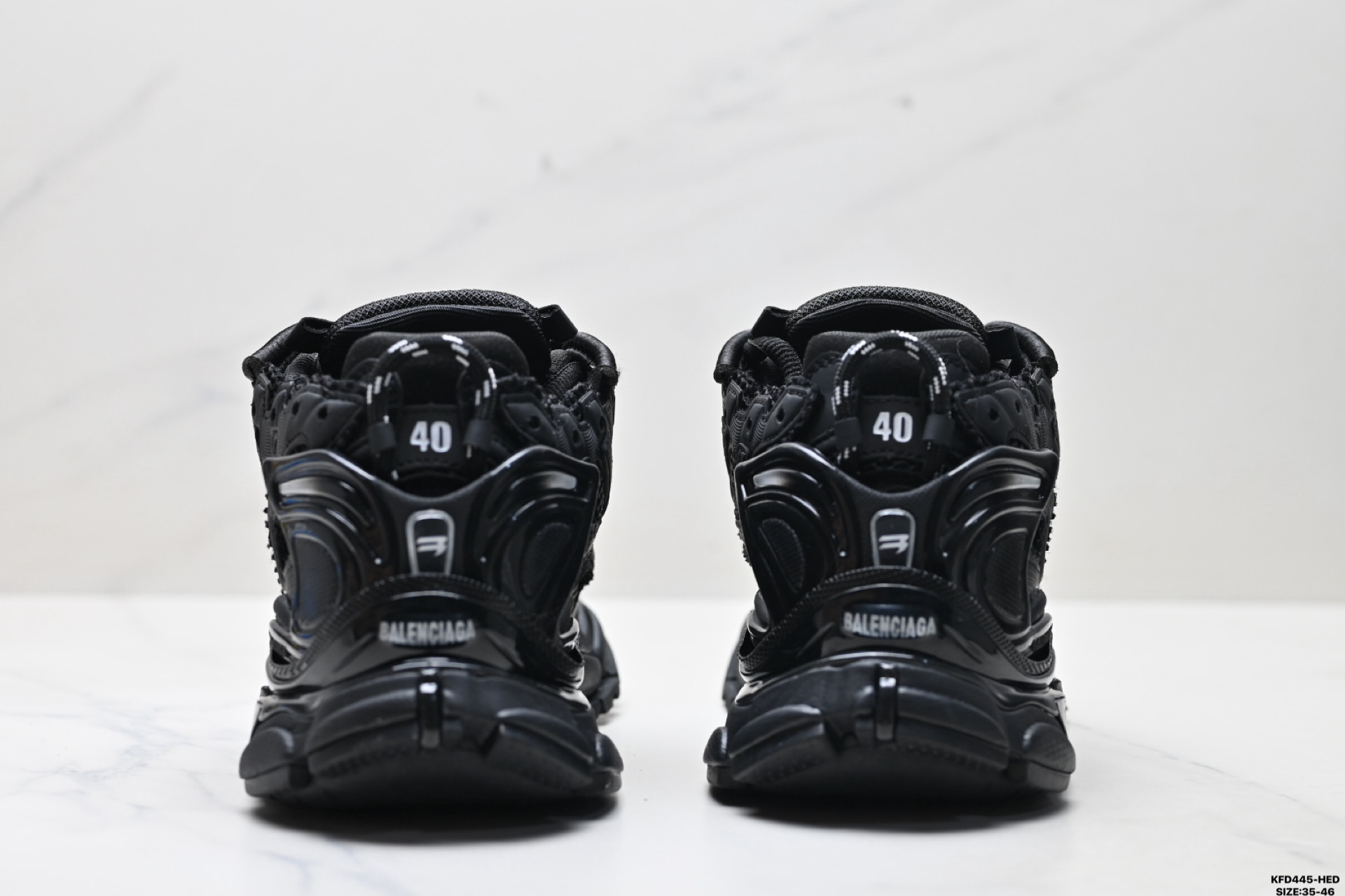 Balenciaga巴黎世家 Runner 皮革 百搭简约 低帮老爹鞋  772774 W3RBT 1000