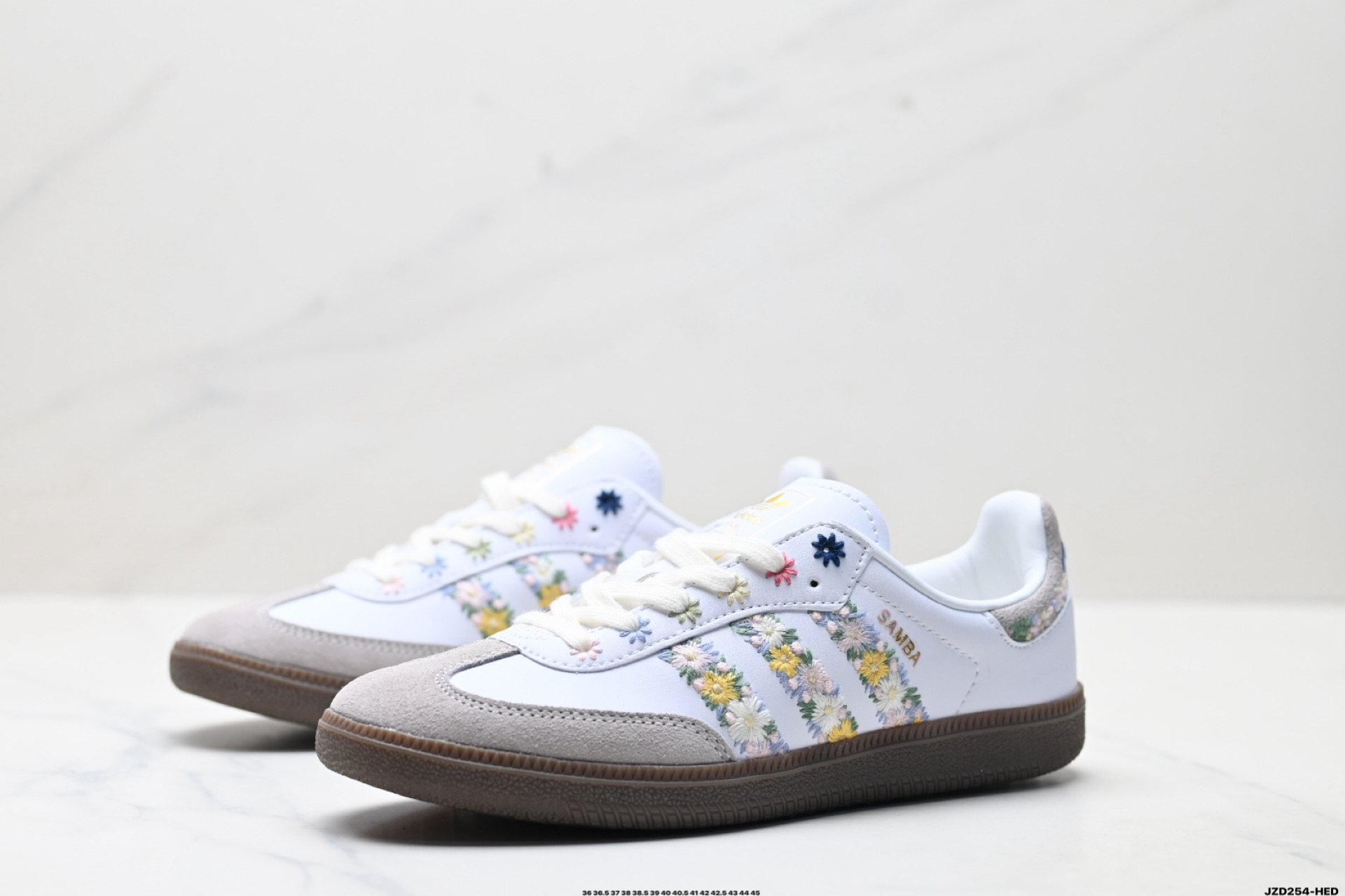 AdidOriginals Samba OG 桑巴舞系列 阿迪达斯 三叶草 绅士德训足球风百搭低帮休闲运动板鞋 HQ5155-莆田鞋,莆田鞋货源,高仿鞋,高仿鞋货源,安福档口,莆田高仿鞋,莆田鞋批发,高仿鞋批发,莆田高仿运动鞋,高仿运动鞋,莆田运动鞋 AdidOriginals Samba OG 桑巴舞系列 阿迪达斯 三叶草 绅士德训足球风百搭低帮休闲运动板鞋 HQ5155