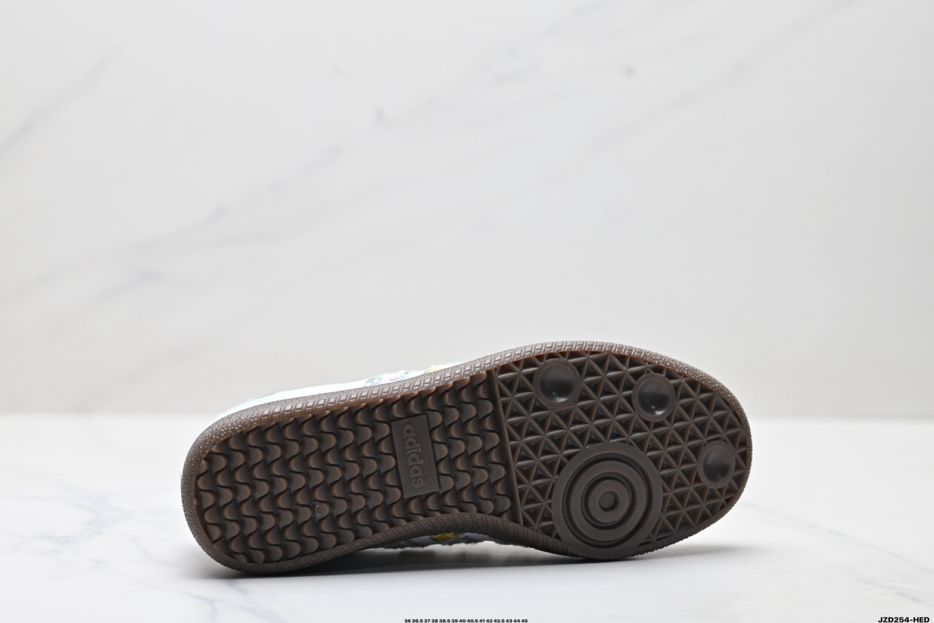 AdidOriginals Samba OG 桑巴舞系列 阿迪达斯 三叶草 绅士德训足球风百搭低帮休闲运动板鞋 HQ5155-莆田鞋,莆田鞋货源,高仿鞋,高仿鞋货源,安福档口,莆田高仿鞋,莆田鞋批发,高仿鞋批发,莆田高仿运动鞋,高仿运动鞋,莆田运动鞋 AdidOriginals Samba OG 桑巴舞系列 阿迪达斯 三叶草 绅士德训足球风百搭低帮休闲运动板鞋 HQ5155