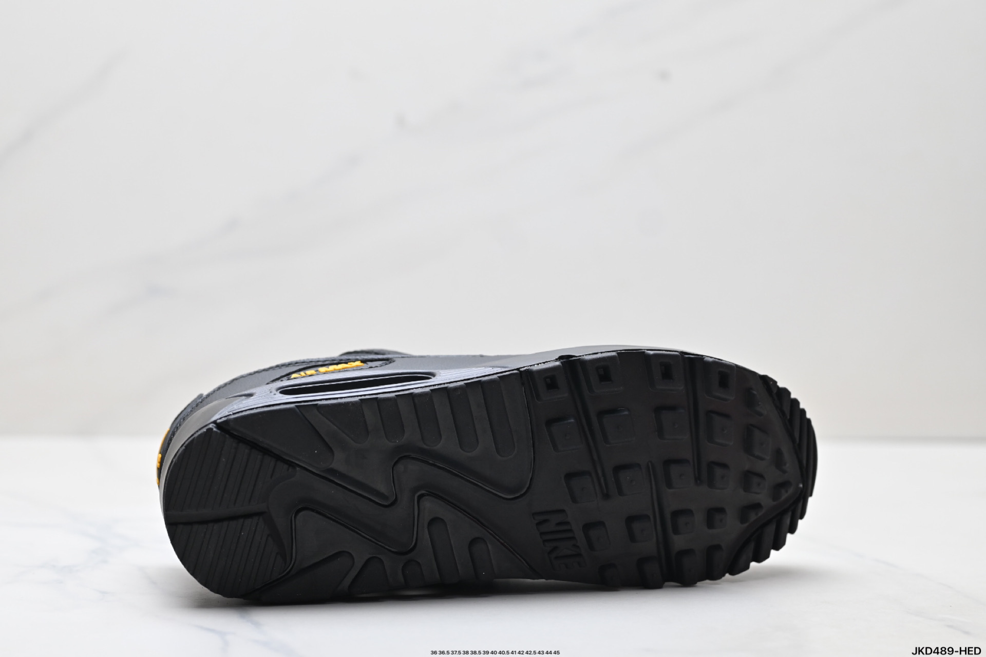 Nike Air Max 90: Clásico Retro, Comodidad y Estilo en Cada Paso 10 i1753805734367 7556 0 8