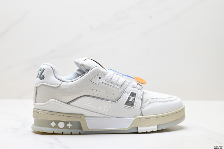 נעליי אופנה אותנטיים Louis Vuitton Trainer - נוחות ונוכות 1 נעליי אופנה אותנטיים Louis Vuitton Trainer – נוחות ונוכות