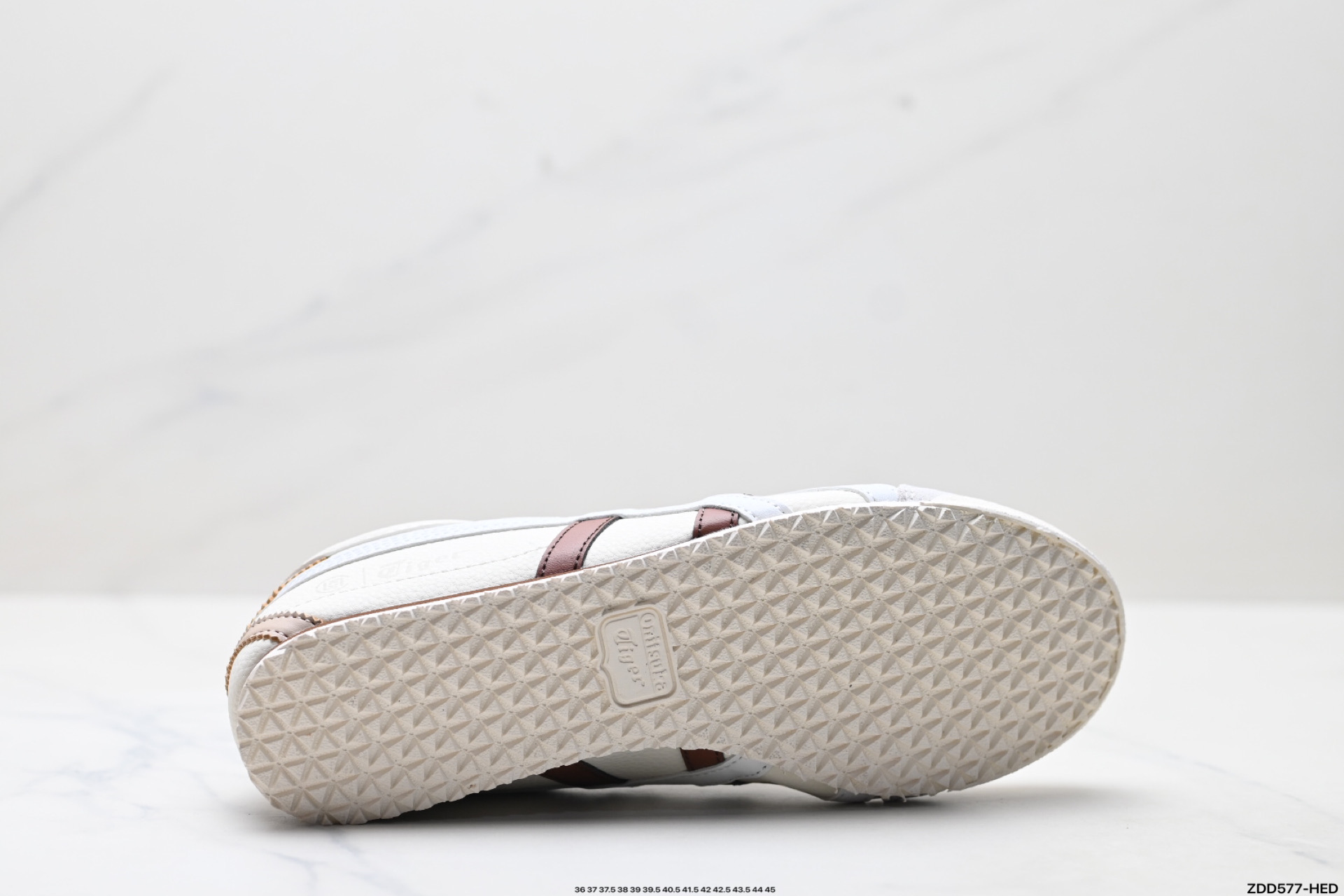 240 Onitsuka Tiger鬼塚虎 MEXICO 66 ‘DIY’定制球鞋系列 防滑耐磨透气轻便 低帮休闲鞋 DL408-137-Chinese  UA Cheap High Quatity Brand  Clothes Bags handbags Sneakers wholesale wholesaler seller from China Factory suppliers Fashion Clothing  Shoes best Quality Beautiful Price  240 Onitsuka Tiger鬼塚虎 MEXICO 66 ‘DIY’定制球鞋系列 防滑耐磨透气轻便 低帮休闲鞋 DL408-137