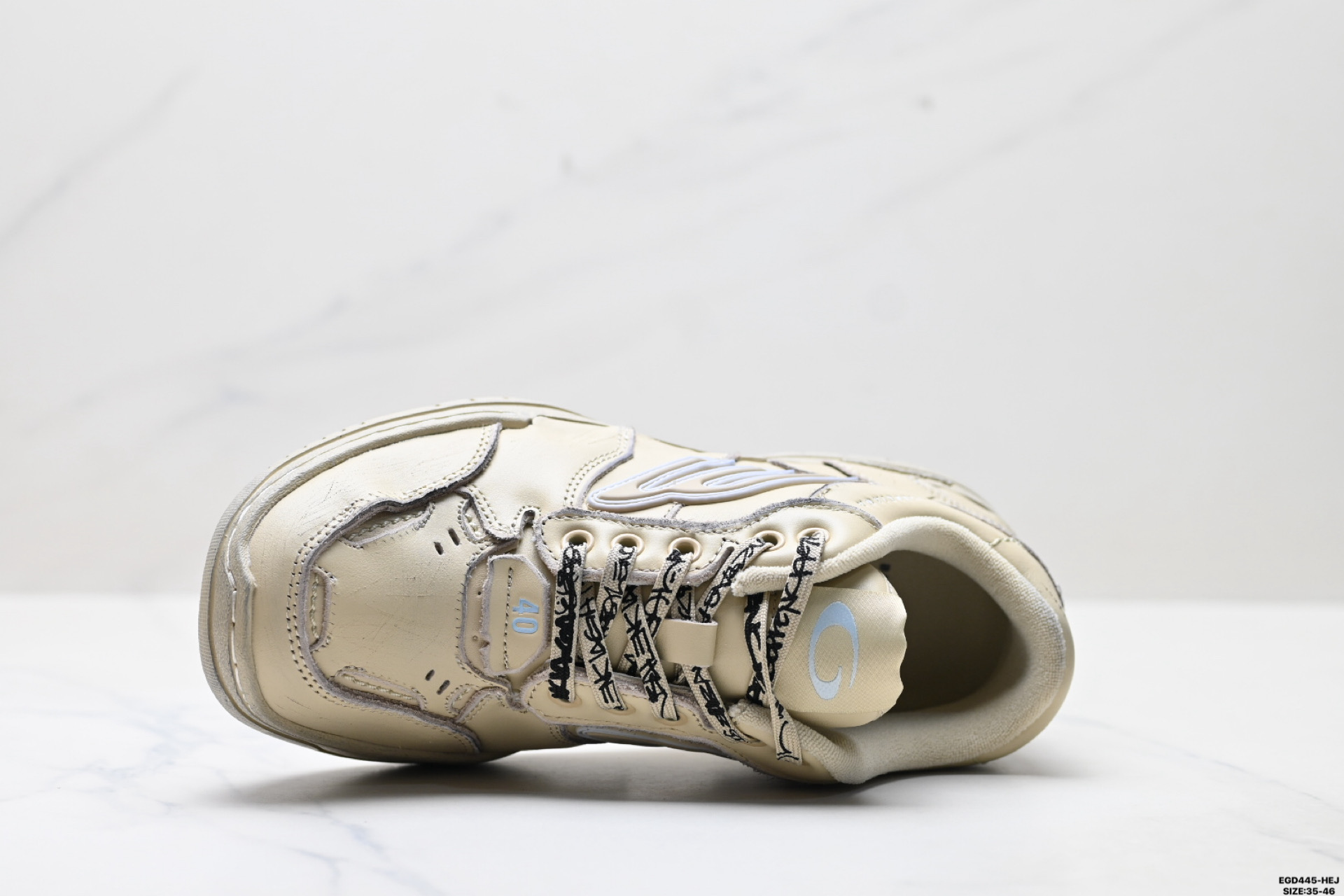 Balenciaga巴黎世家 Hamptons Worn-Out 圆头系带做旧低帮板鞋 841765 WCURS 3120