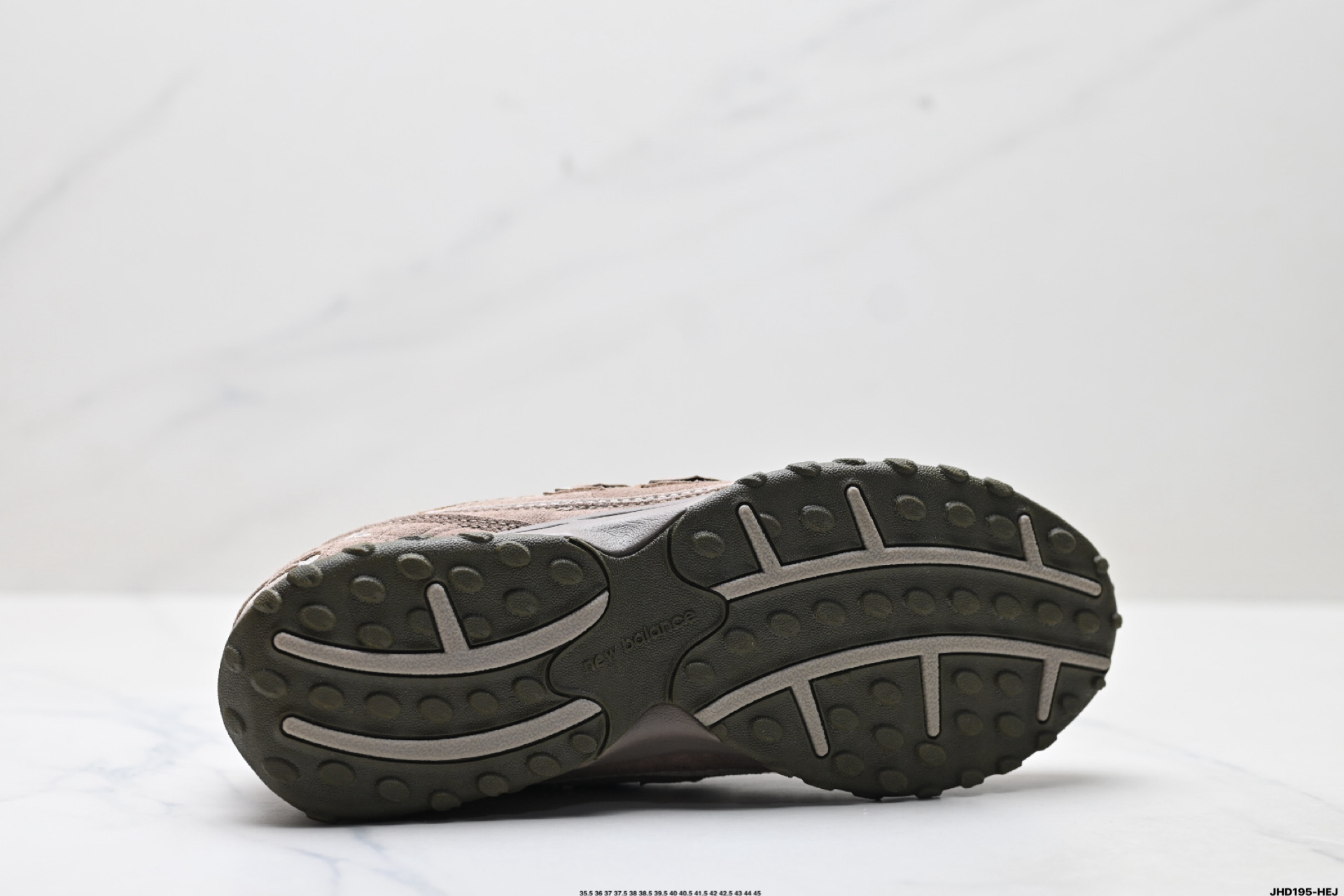 200 New Balance 204L系列 新百伦 薄底鞋 薄底皮质鞋带德训系 减震耐磨包裹性支撑轻便 低帮 生活休闲鞋 U204LMMA