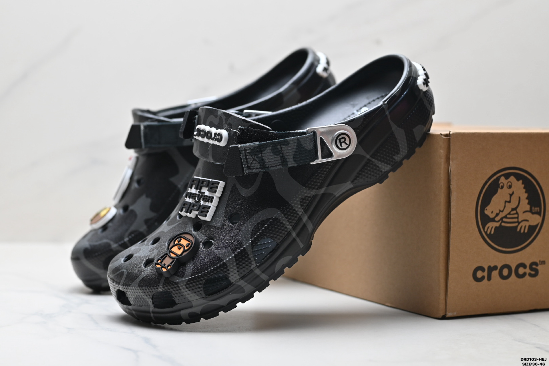 Bape x Crocs Classic Clog卡骆驰休闲沙滩洞洞拖鞋凉鞋