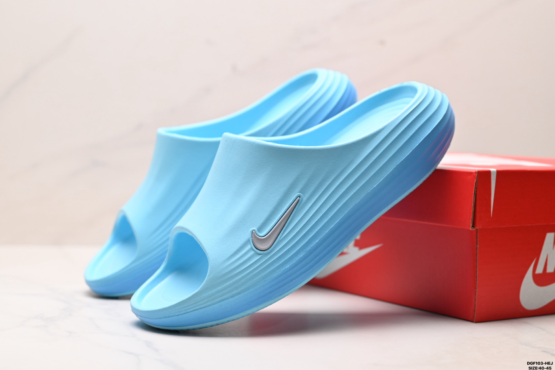 Nike ReactX REJUVEN8 Slide耐克 简约舒适 洞洞鞋  HV4479-400