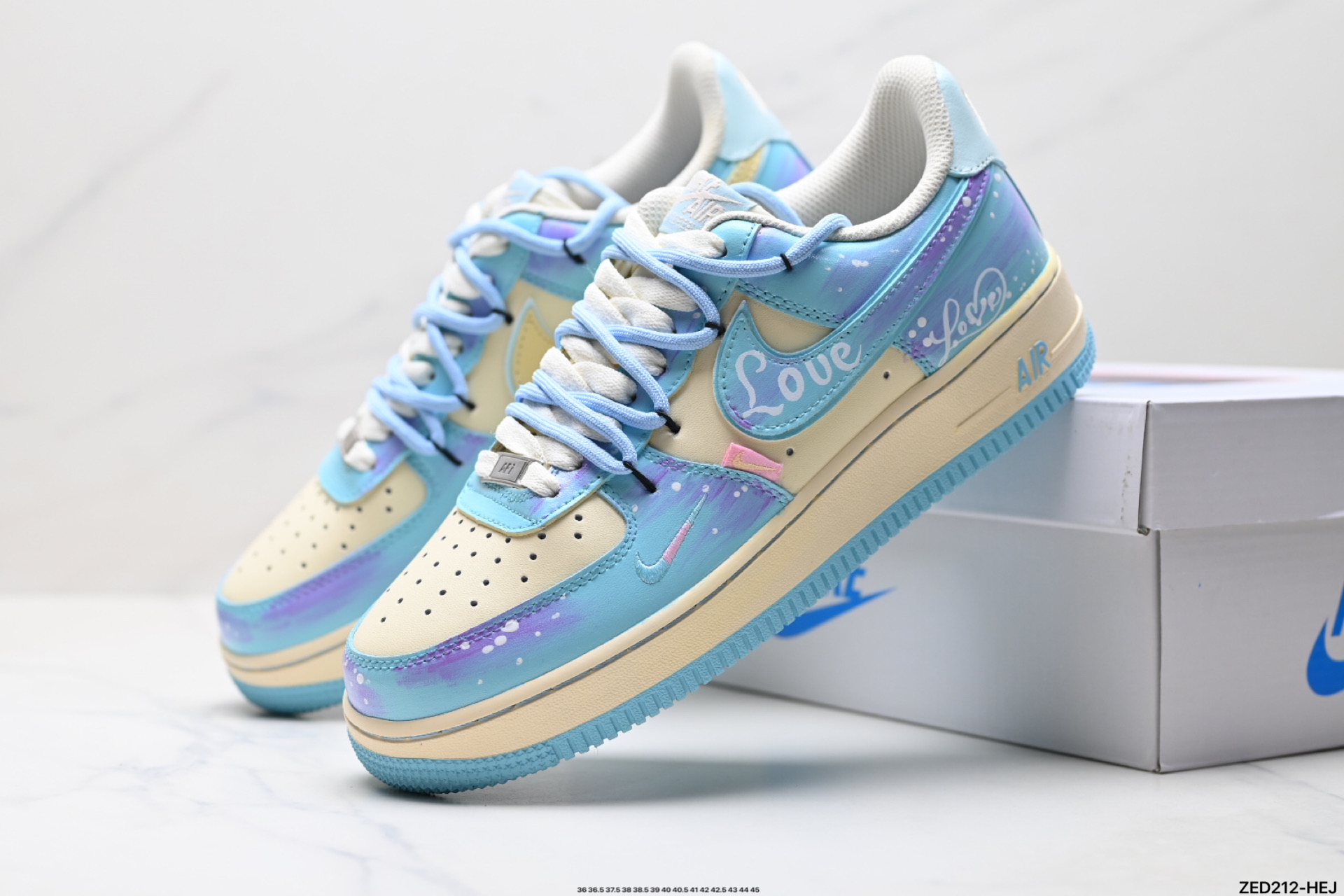 NIKE AIR FORCE 1‘07  XL2332-555