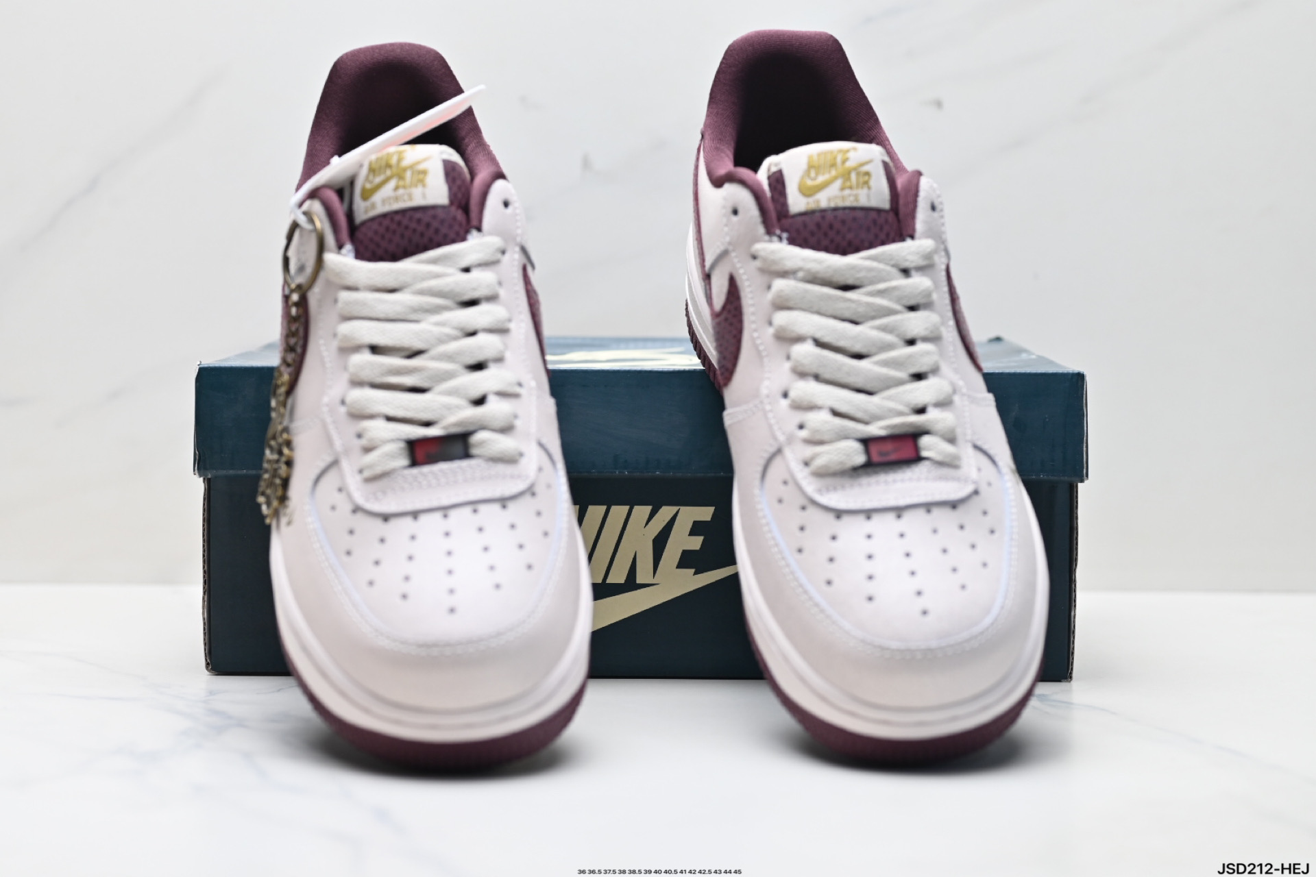 NIKE AIR FORCE 1‘07  XL2312-888