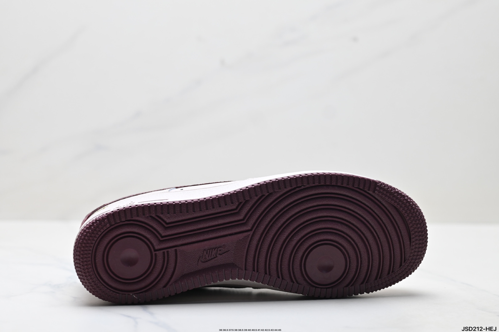 NIKE AIR FORCE 1‘07  XL2312-888