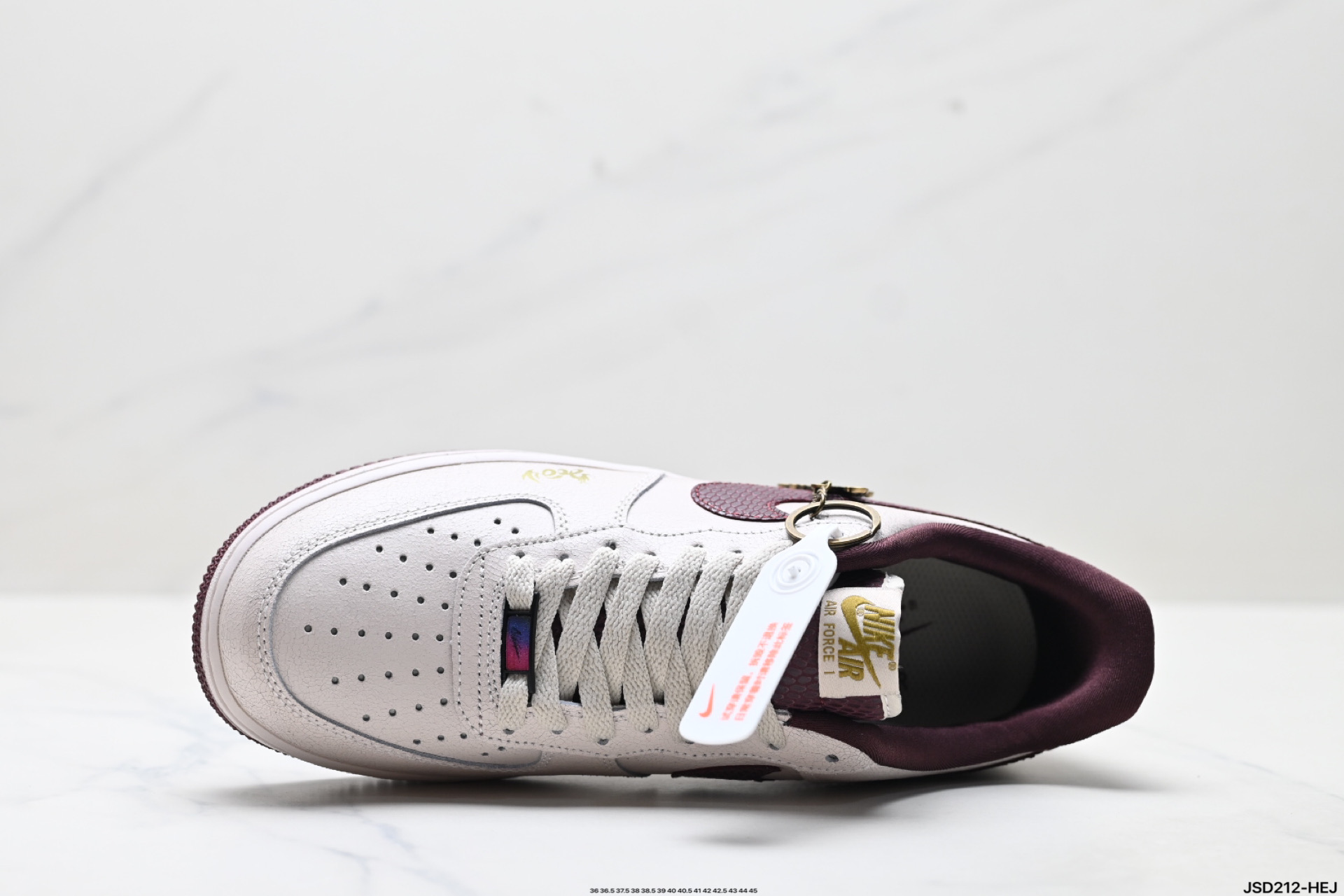 NIKE AIR FORCE 1‘07  XL2312-888