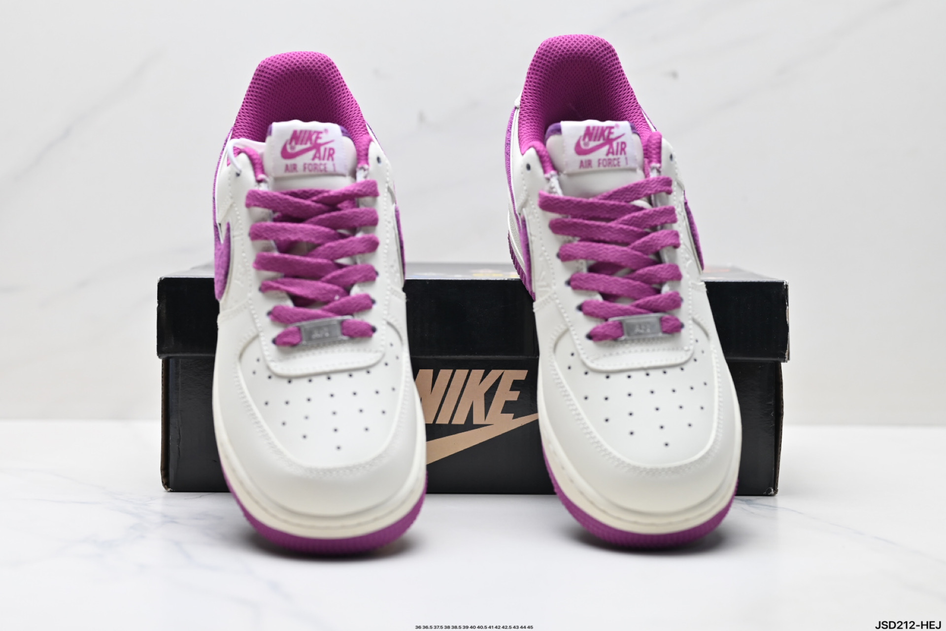 NIKE AIR FORCE 1‘07  LV0506-066