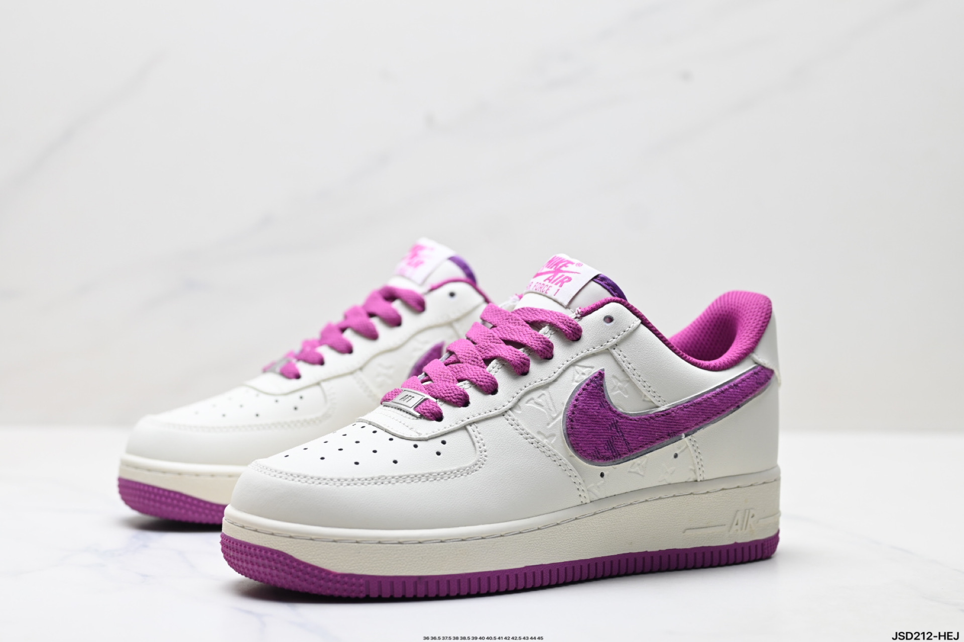 NIKE AIR FORCE 1‘07  LV0506-066