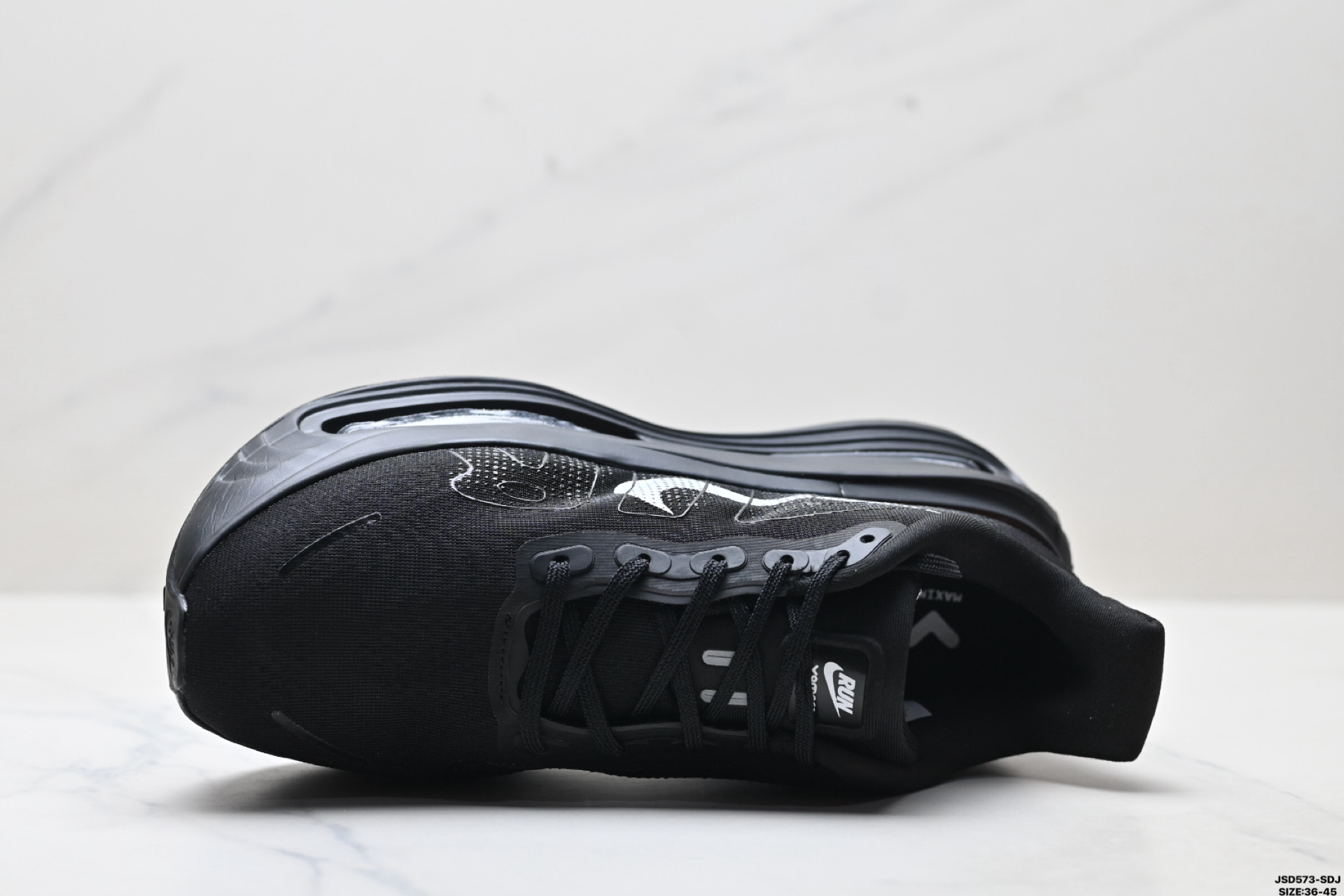 Nike VOMERO PREMIUM 耐克 舒适减震防滑 低帮跑步鞋 FN8453-004-莆田鞋,莆田鞋货源,高仿鞋,高仿鞋货源,安福档口,莆田高仿鞋,莆田鞋批发,高仿鞋批发,莆田高仿运动鞋,高仿运动鞋,莆田运动鞋 Nike VOMERO PREMIUM 耐克 舒适减震防滑 低帮跑步鞋 FN8453-004