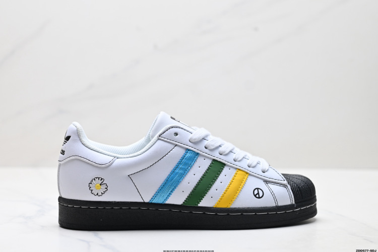 Adidas Originals Superstar 'DIY' Zapatillas Casuales para Hombre y Mujer 16 Adidas Originals Superstar ‘DIY’ Zapatillas Casuales para Hombre y Mujer
