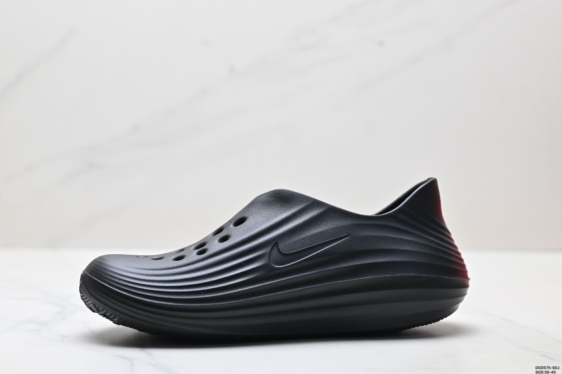 Nike ReactX REJUVEN8: Comodidad y estilo en una sandalia única 4 i1753980187328 3673 0 2