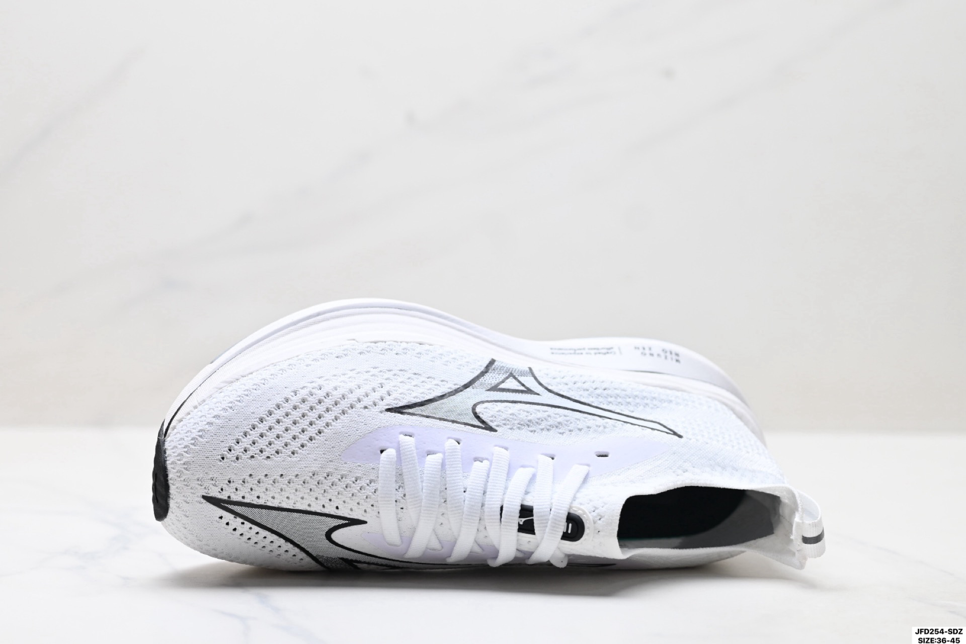 Mizuno Neozen: Zapatillas de Running para Maratón, Comodidad y Durabilidad 3 i1754059069185 1195 0 1