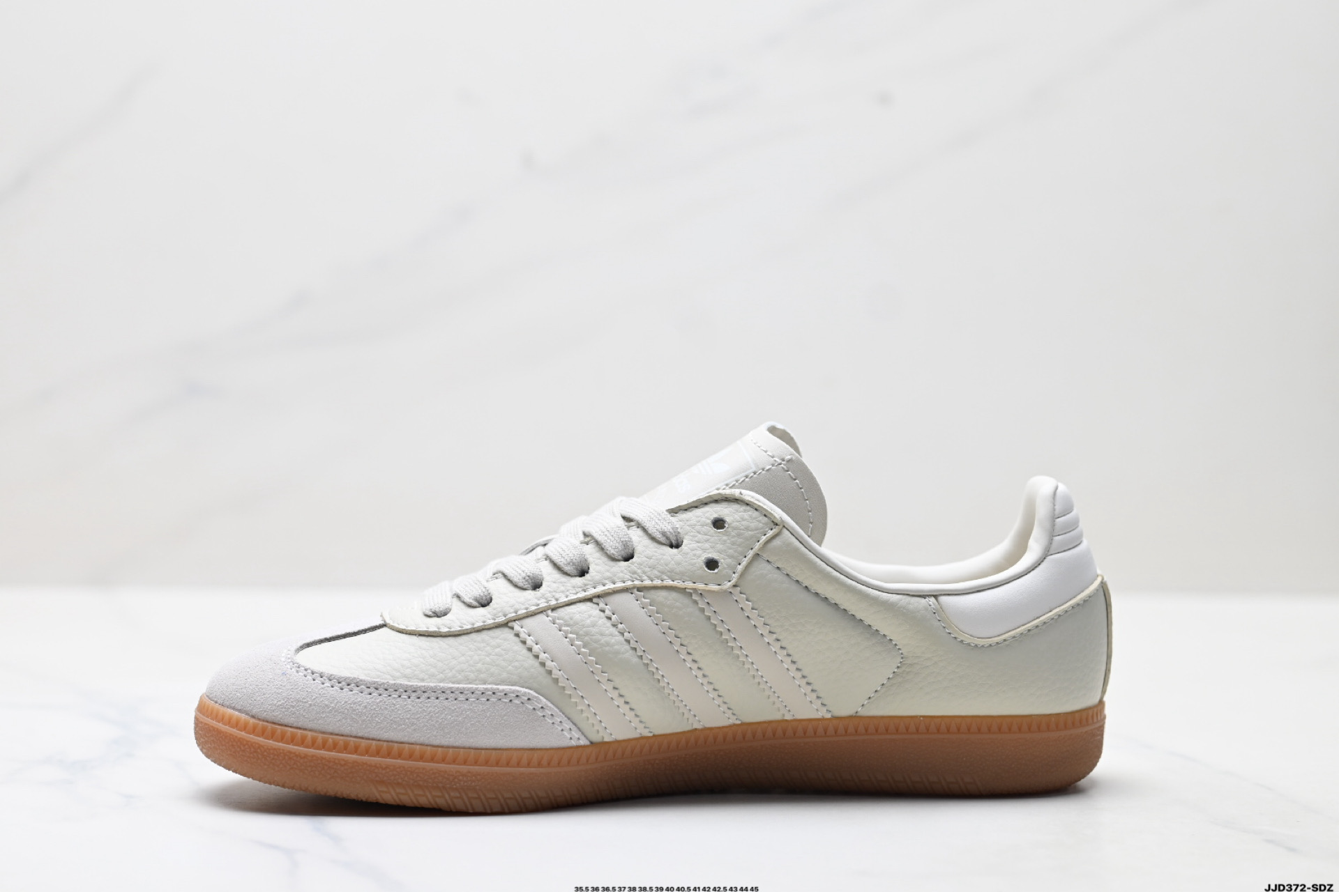 AdidOriginals Samba 桑巴舞系列阿迪达斯 三叶草 绅士德训足球风百搭低帮休闲运动板鞋 IE7013-莆田鞋,莆田鞋货源,高仿鞋,高仿鞋货源,安福档口,莆田高仿鞋,莆田鞋批发,高仿鞋批发,莆田高仿运动鞋,高仿运动鞋,莆田运动鞋 AdidOriginals Samba 桑巴舞系列阿迪达斯 三叶草 绅士德训足球风百搭低帮休闲运动板鞋 IE7013