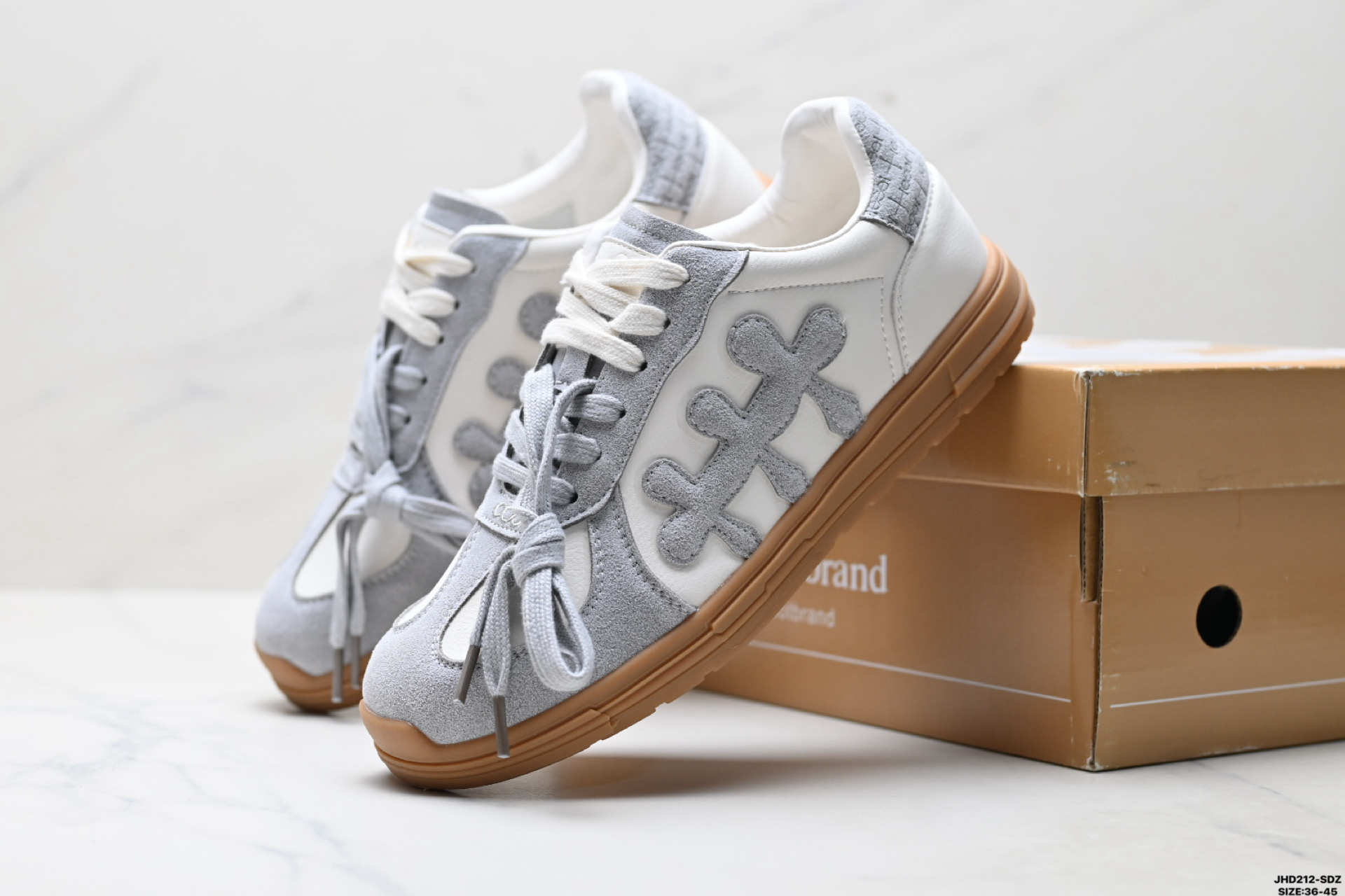 SHOBRAND 耐磨 轻便通勤 梅花 低帮板鞋 重塑德训鞋