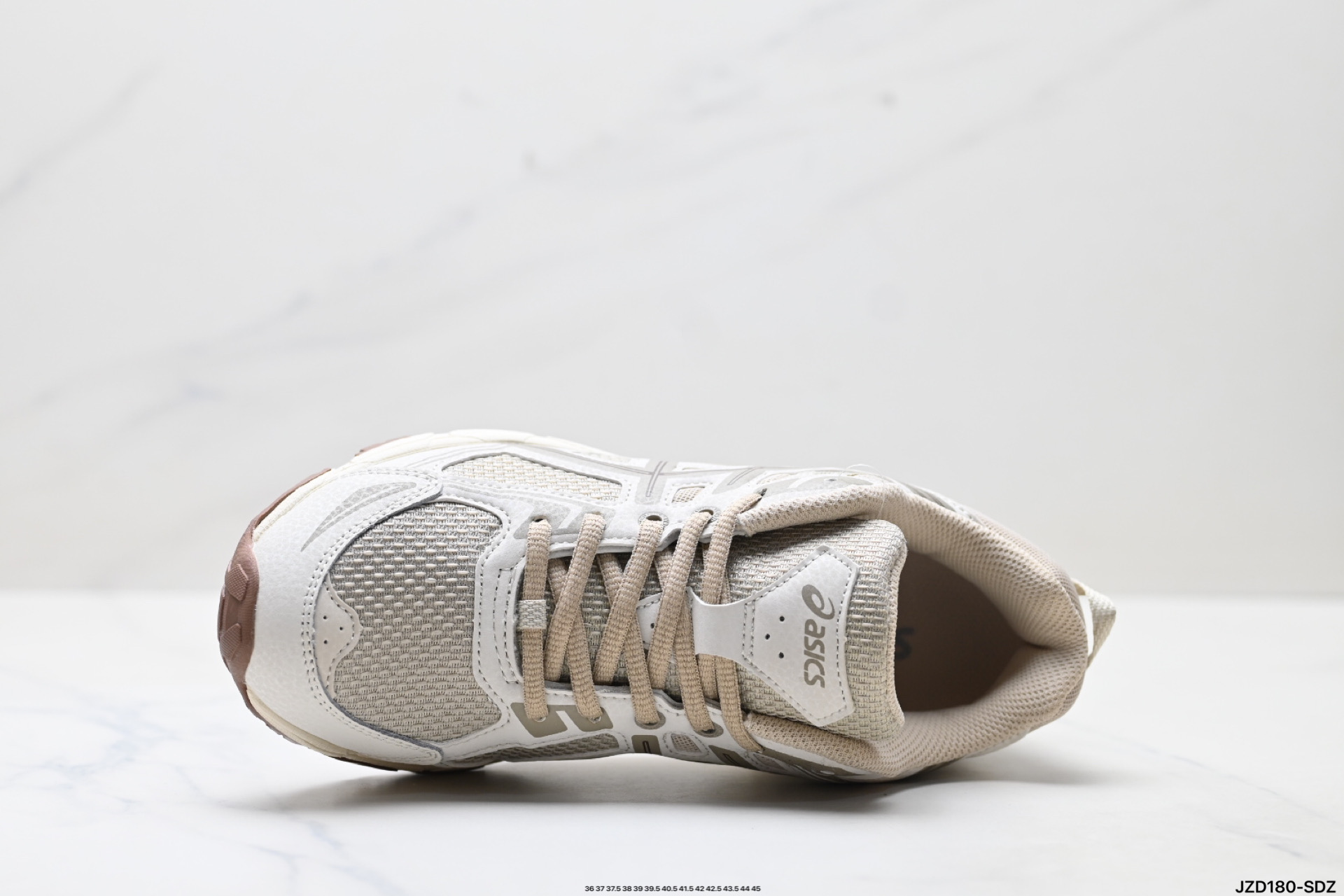 Asics Gel-Venture 6: Zapatillas Clásicas de Running para un Estilo Urbano y Funcional 3 i1754063987667 4720 0 1