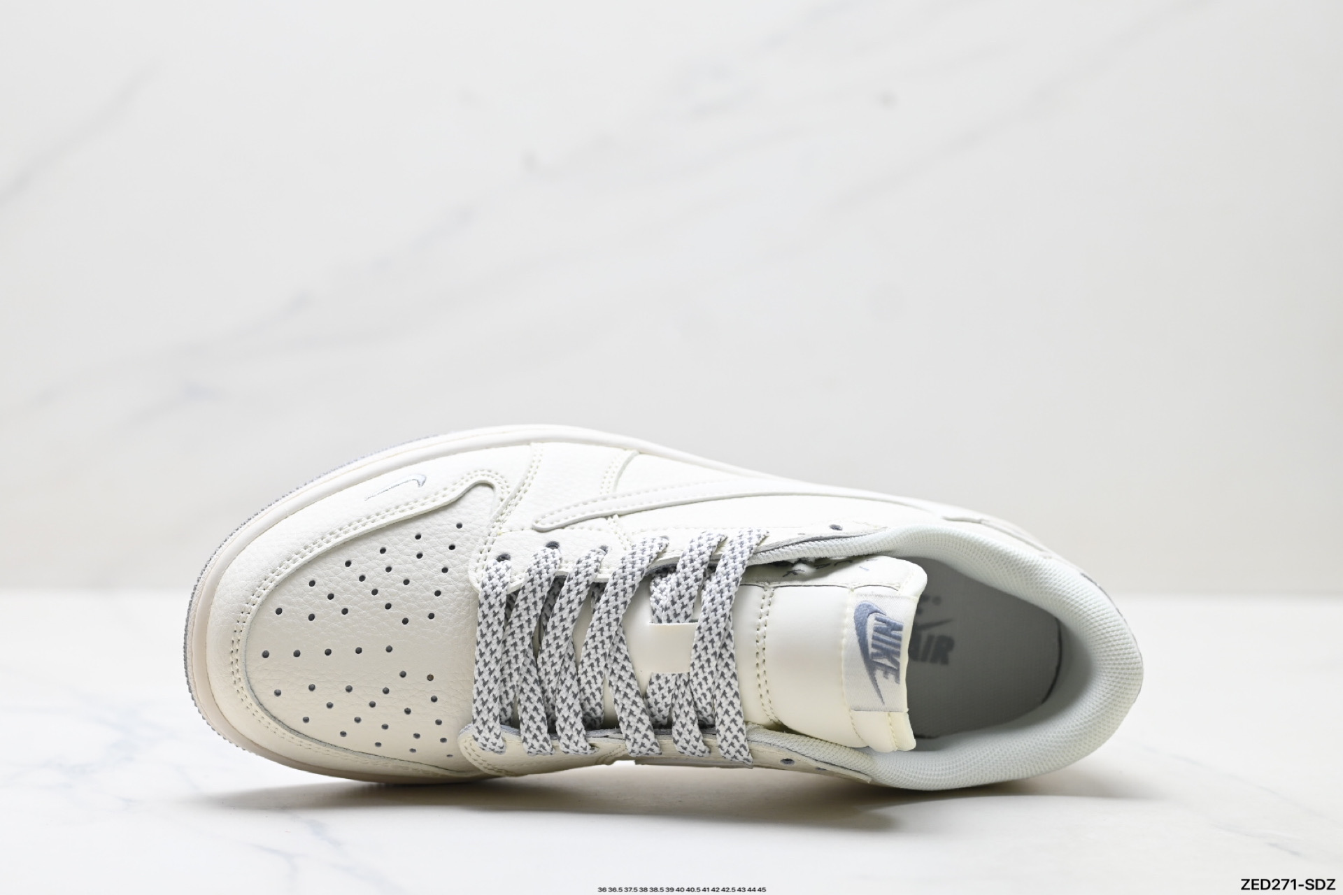 Nike Air Jordan 1 x Travis Scott AJ1倒勾 乔一倒钩 ‘DIY’定制 耐克 低帮文化篮球鞋  JP1668-255