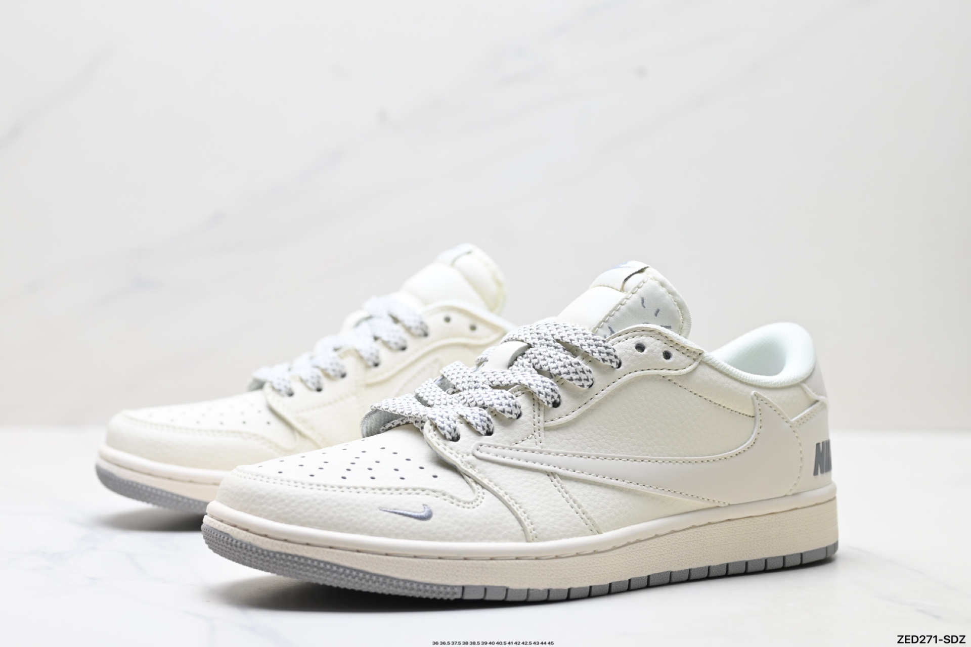 Nike Air Jordan 1 x Travis Scott AJ1倒勾 乔一倒钩 ‘DIY’定制 耐克 低帮文化篮球鞋  JP1668-255