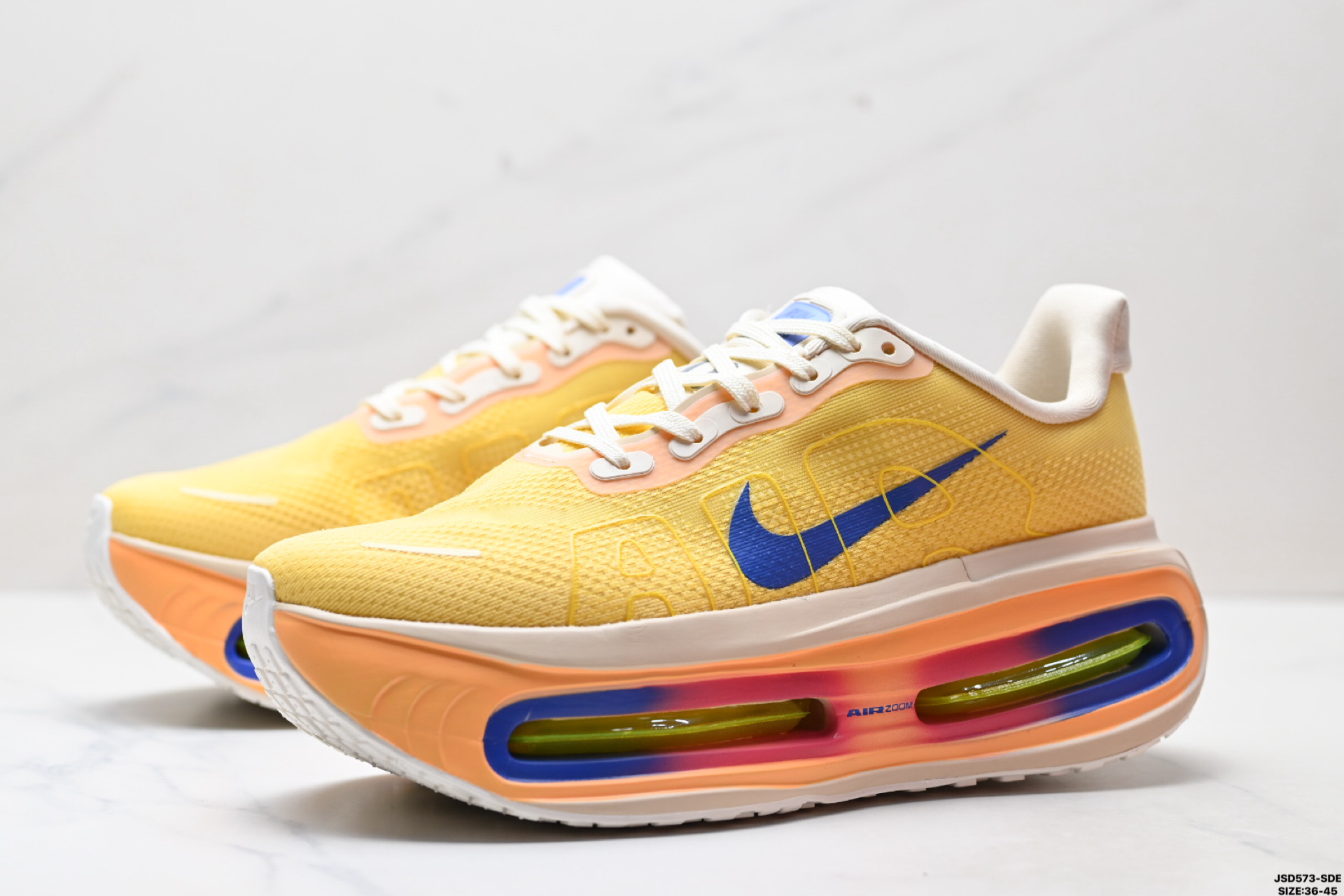 Nike VOMERO PREMIUM 耐克 舒适减震防滑 低帮跑步鞋  FN8453-025