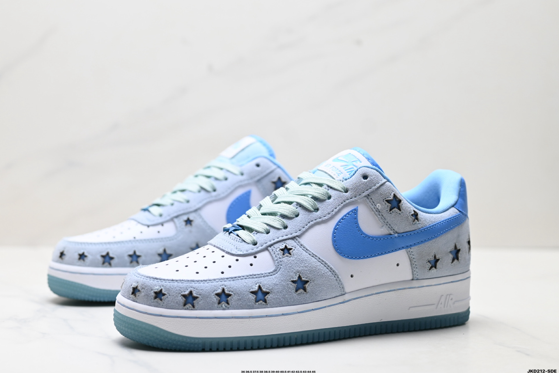 耐克Nike AIR FORCE 1‘07 空军一号低帮百搭休闲运动板鞋 HQ8051-400